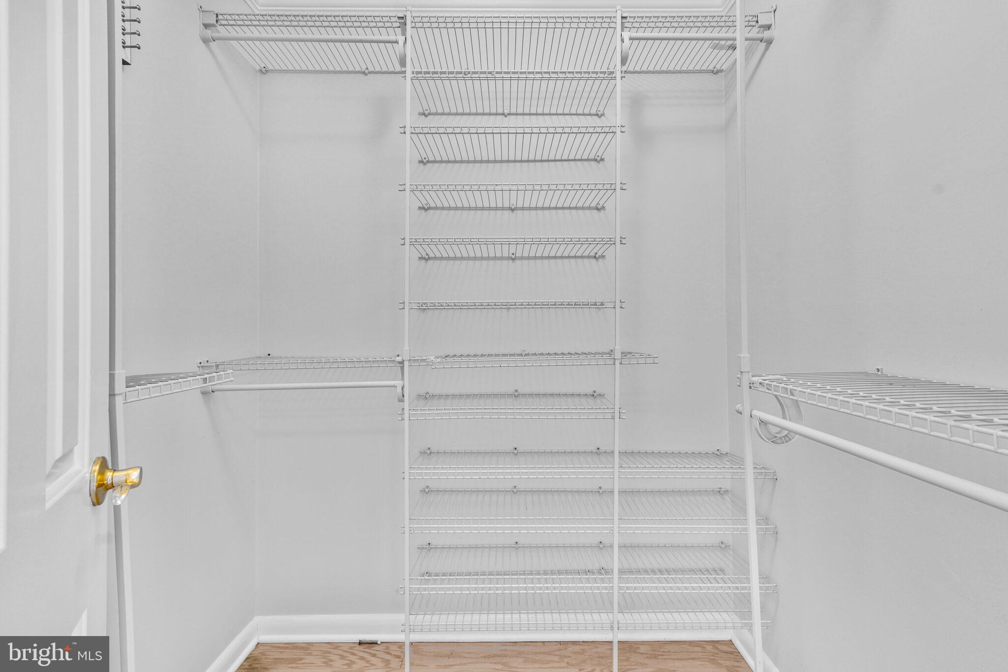 MARINA TOWERS - Residential Lease