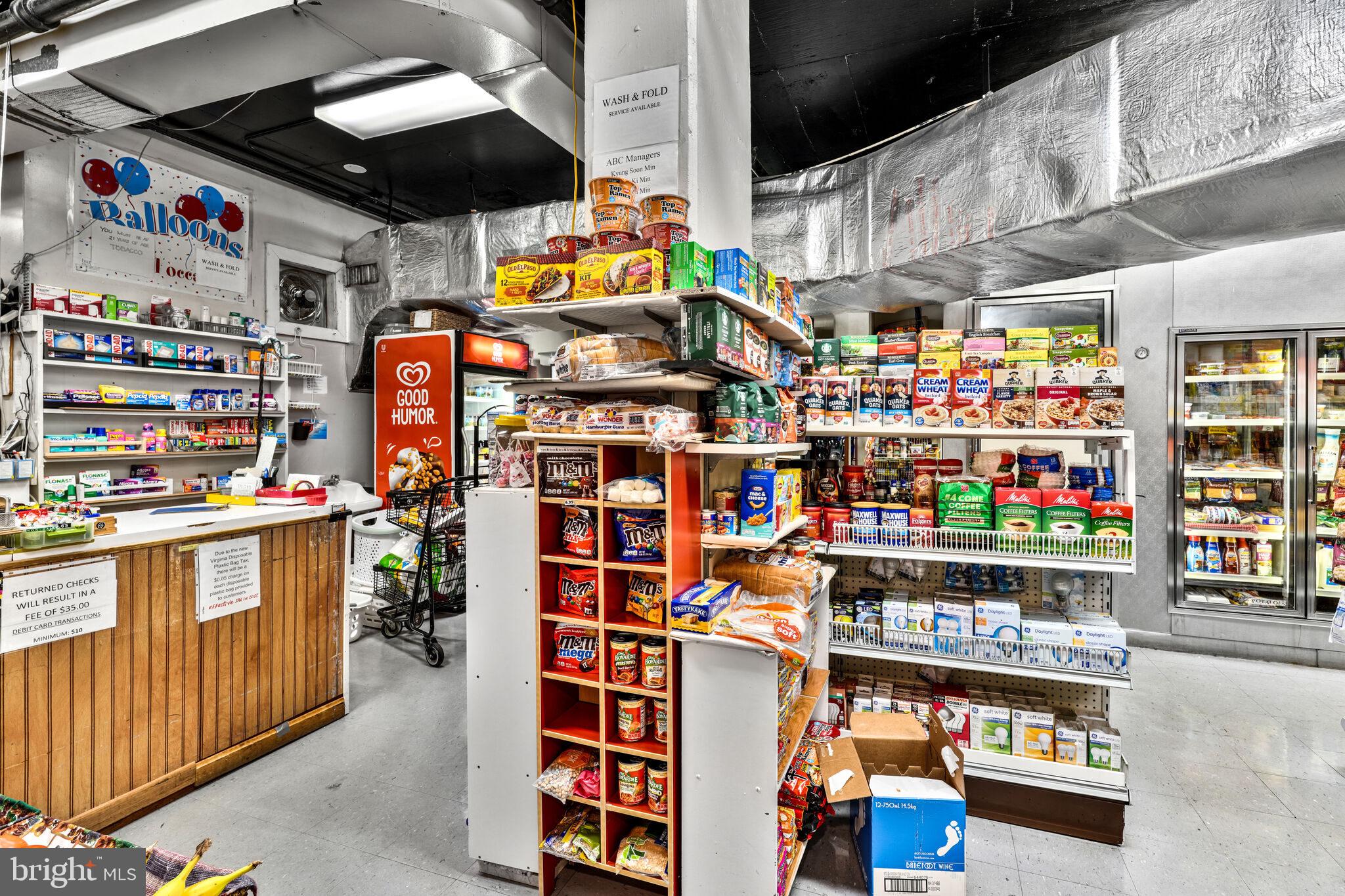 MARINA TOWERS - Residential Lease