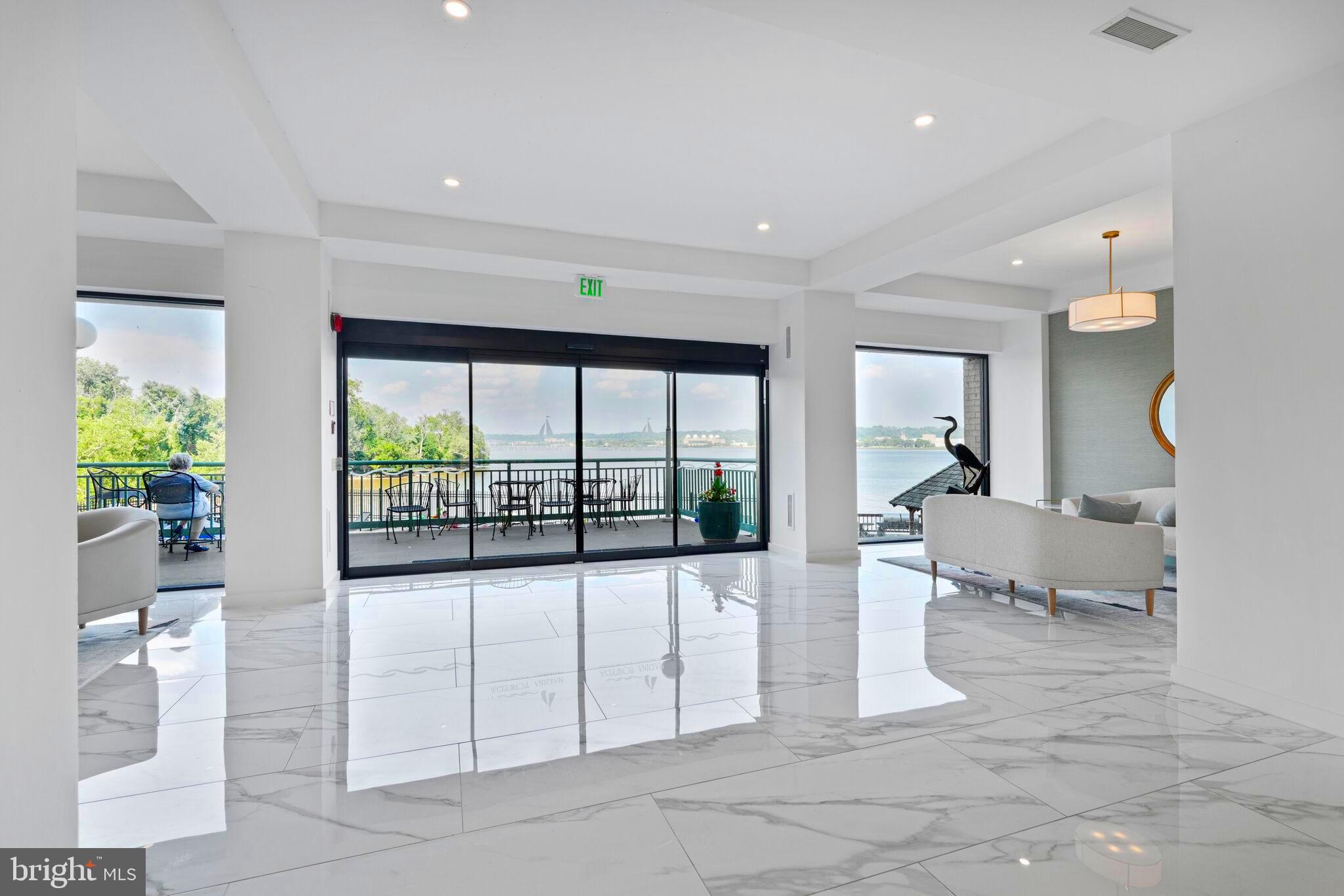 MARINA TOWERS - Residential Lease