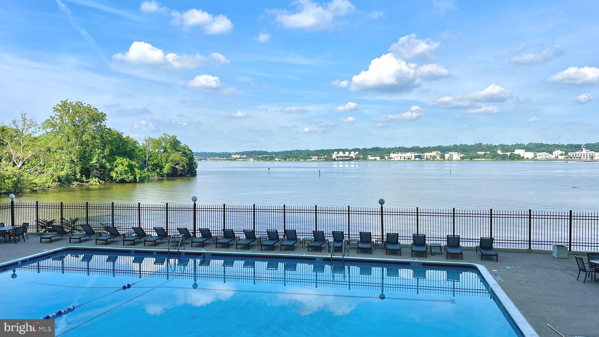 MARINA TOWERS - Residential Lease