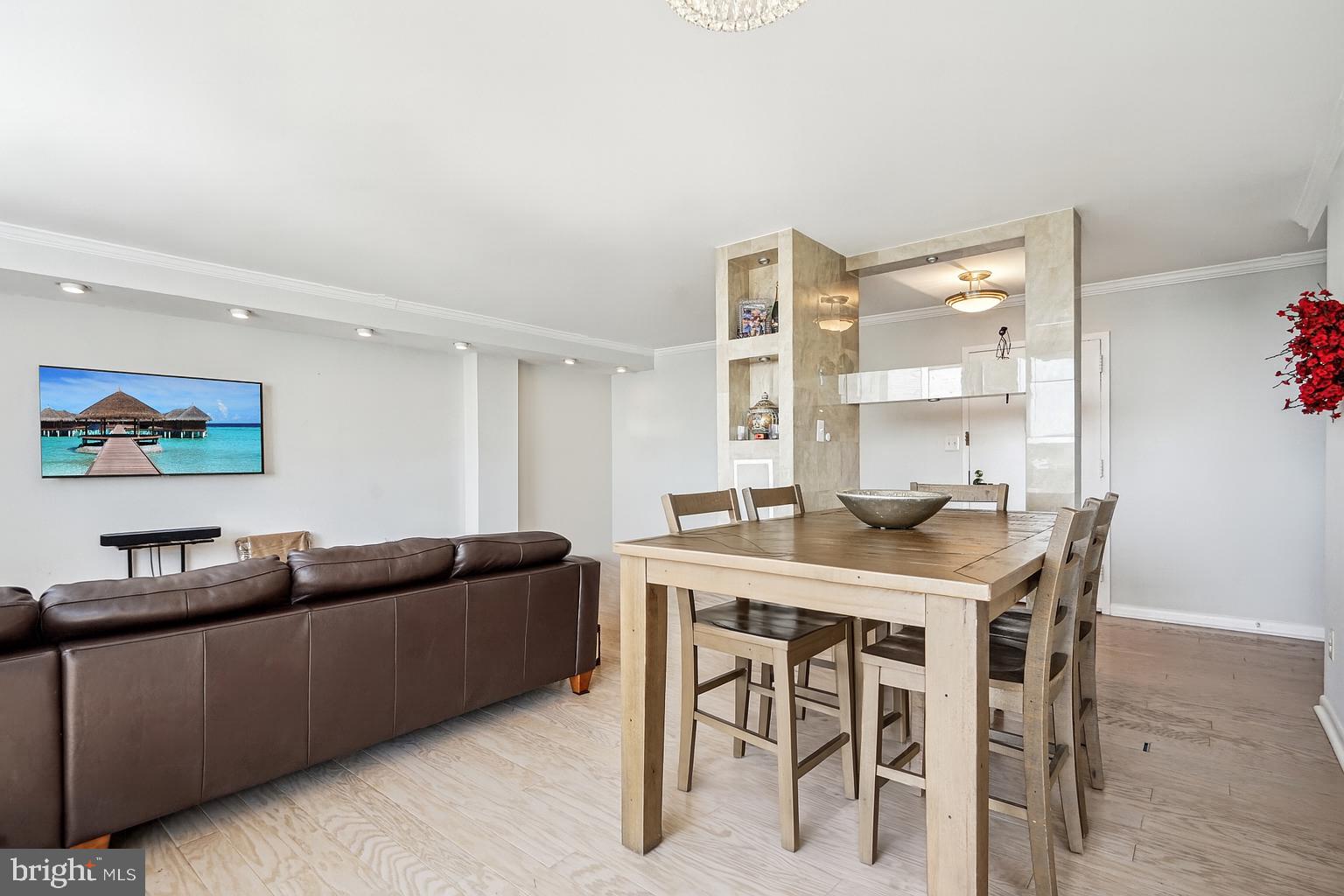 MARINA TOWERS - Residential Lease