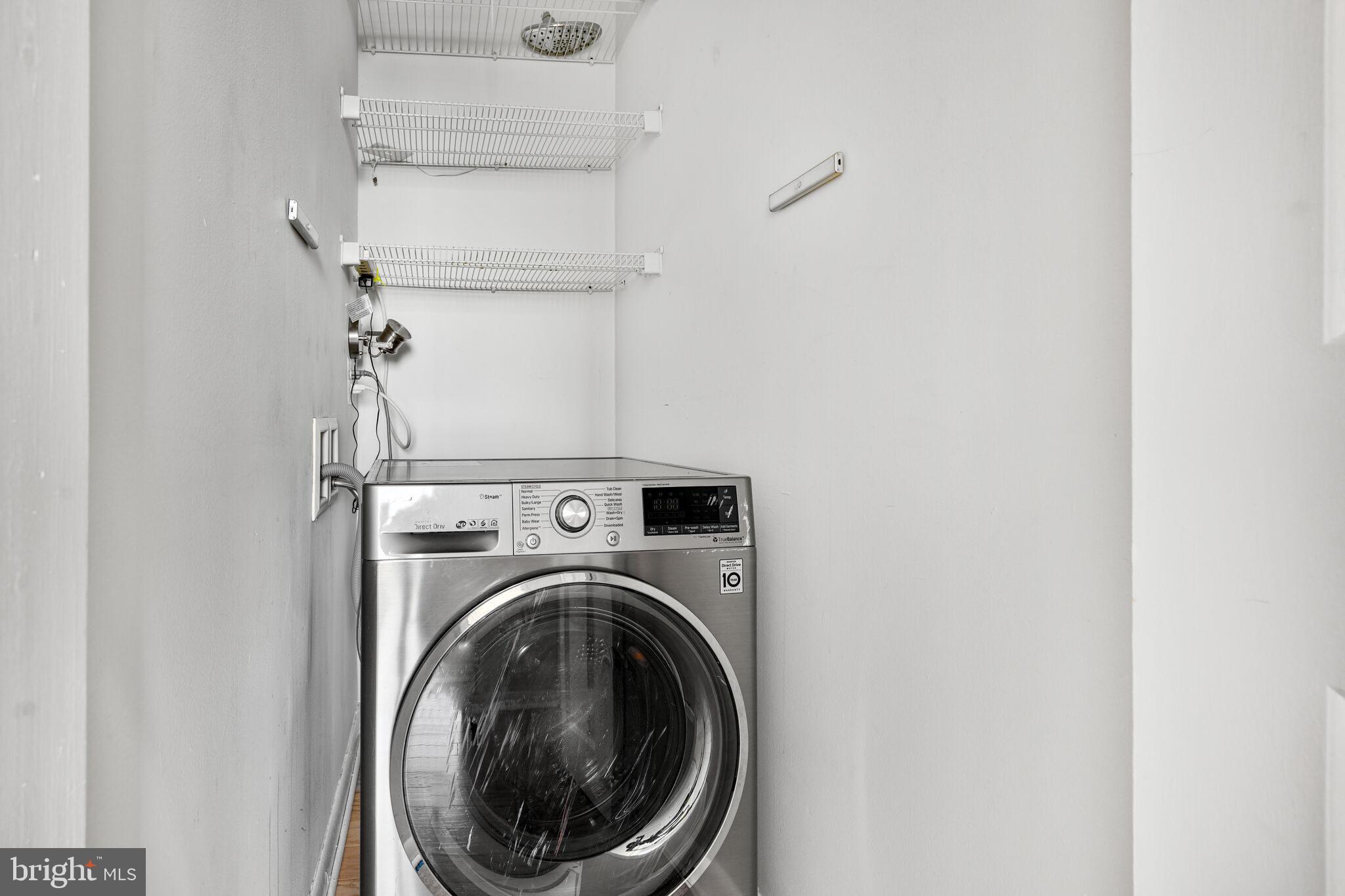 MARINA TOWERS - Residential Lease