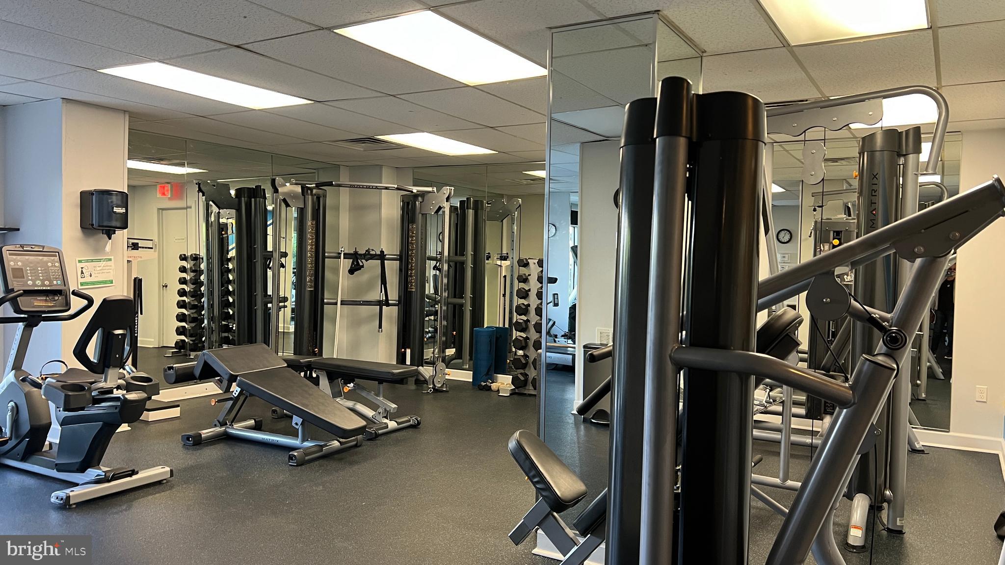 MARINA TOWERS - Residential Lease