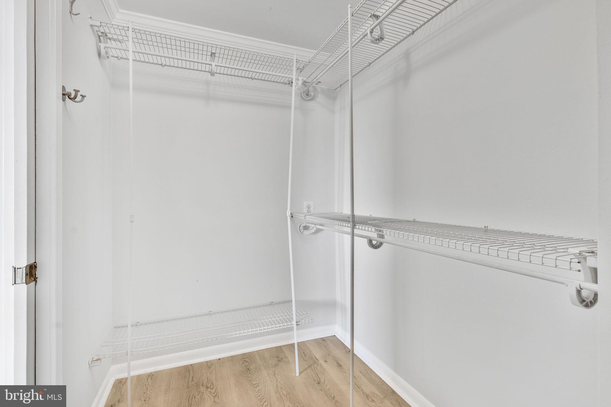 MARINA TOWERS - Residential Lease