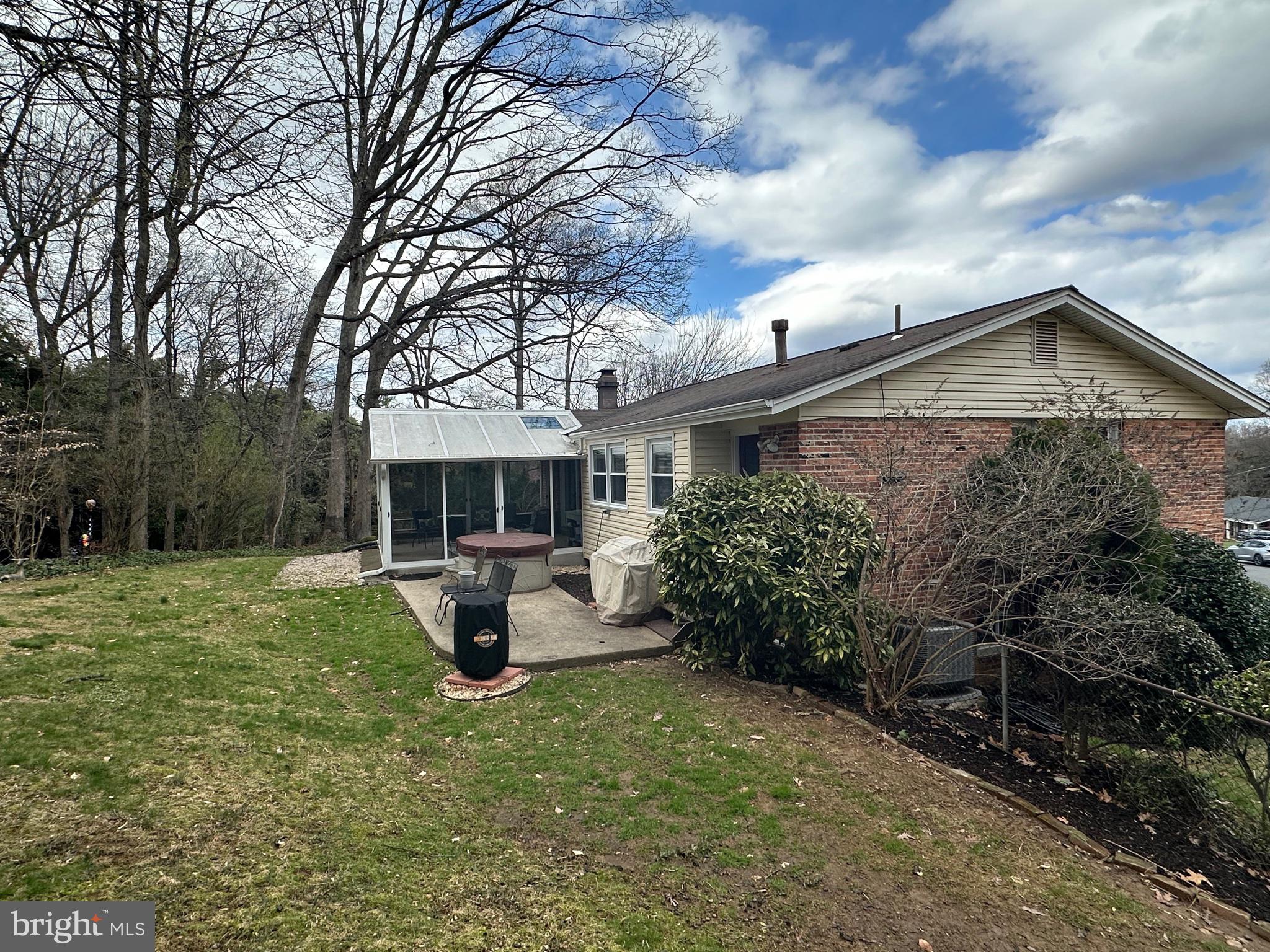 SLEEPY HOLLOW WOODS - Residential