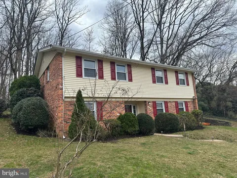 3812 Tall Oak Court, Annandale, VA MLS: VAFX2293050