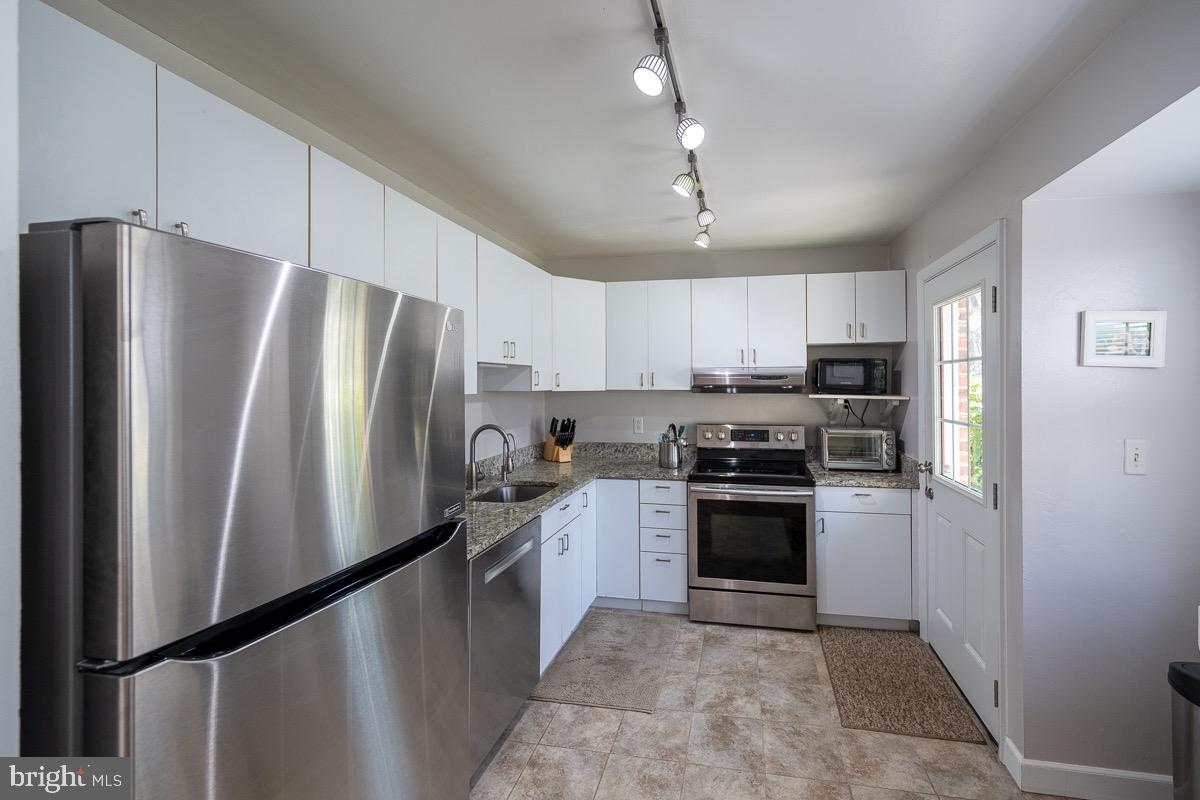 SLEEPY HOLLOW WOODS - Residential