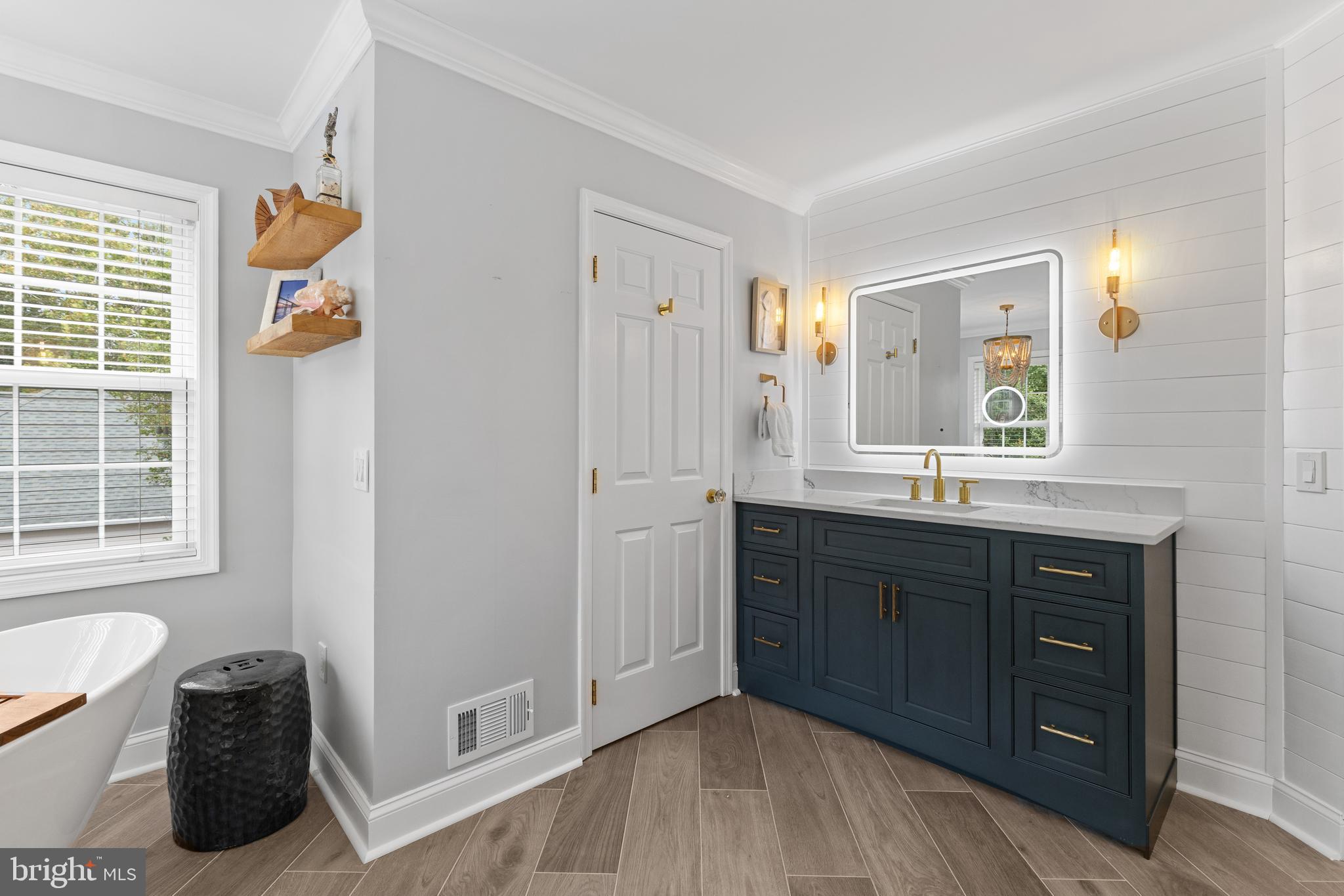 BRITTINGHAM - Residential