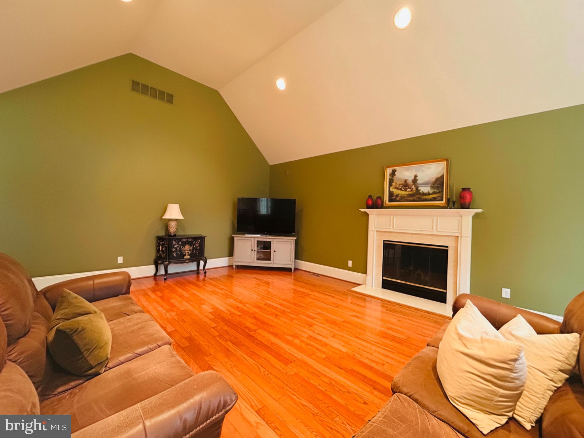 INVERNESS - Residential