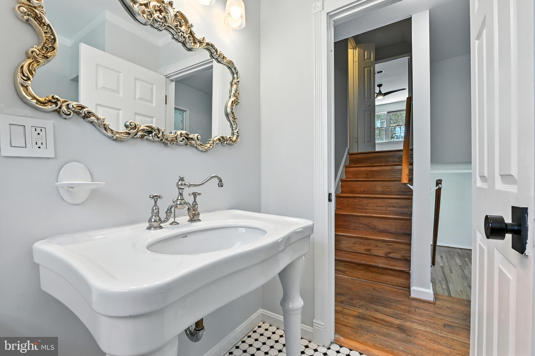 PINE GROVE HOMES - Residential