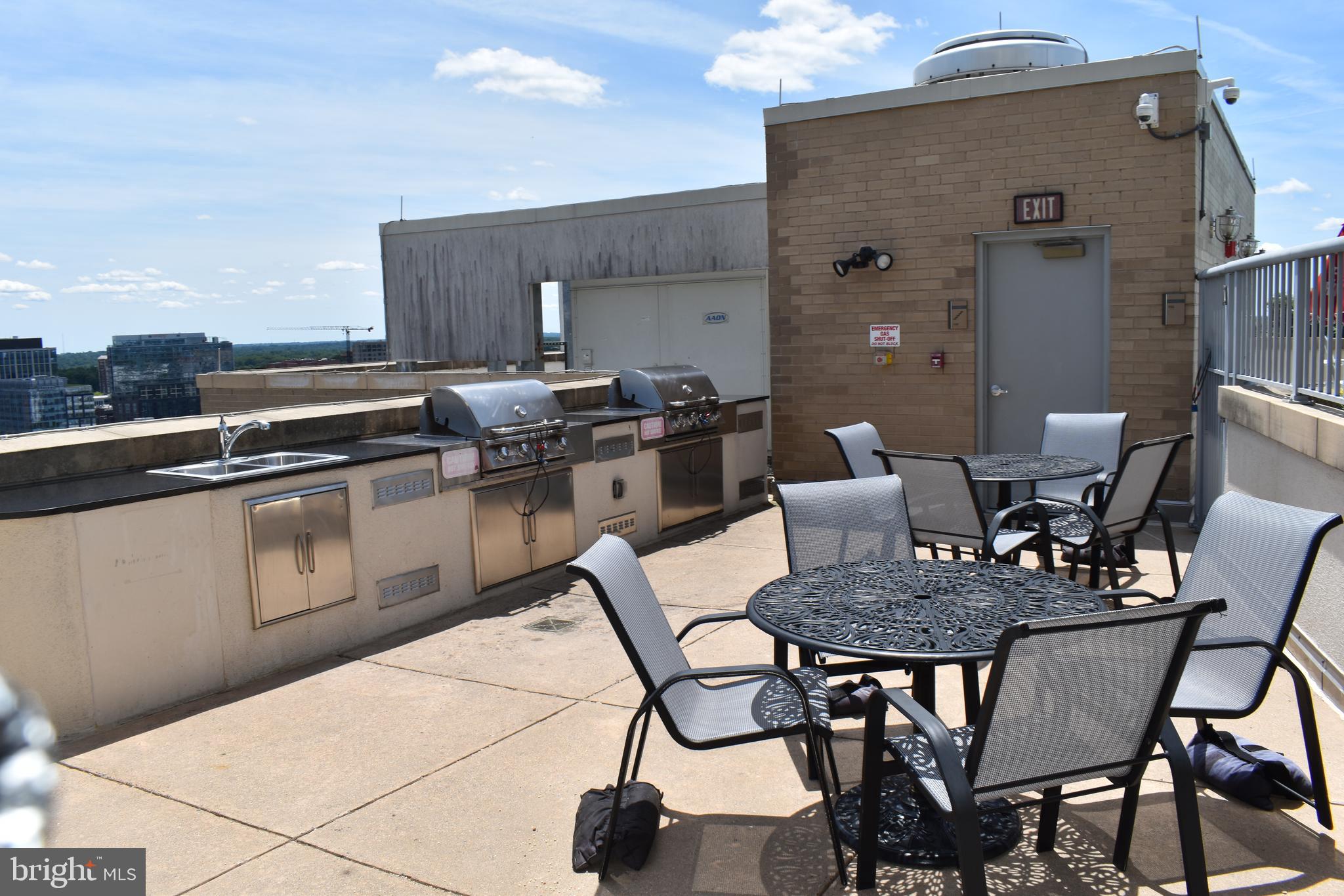 MIDTOWN BETHESDA NORTH - Residential Lease