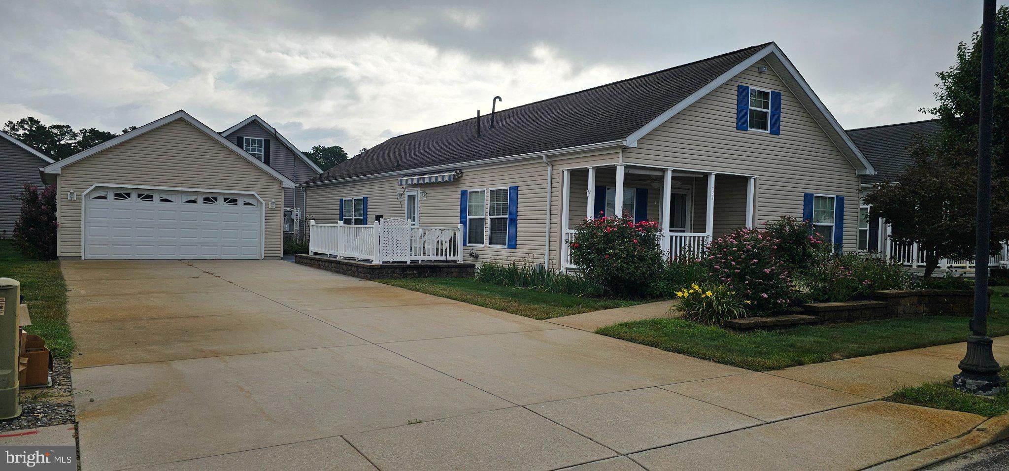 33 PAUL REVERE COURT