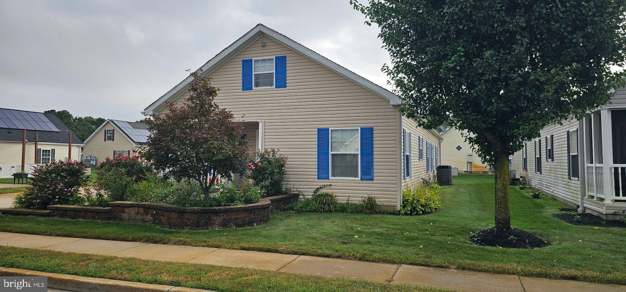 33 PAUL REVERE COURT