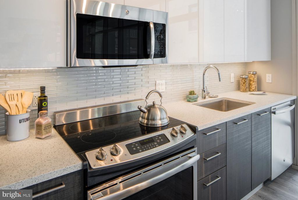 Photo of 1213 Walnut Street #1706, PHILADELPHIA, PA 19107 (MLS # PAPH2561444)