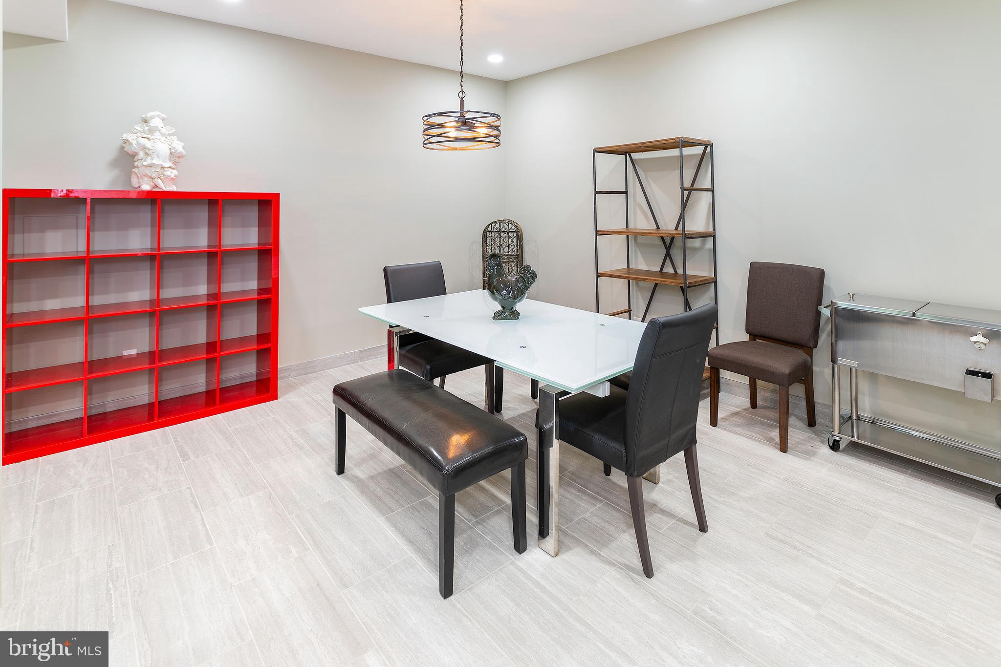 CHAMPION LAKE - Residential