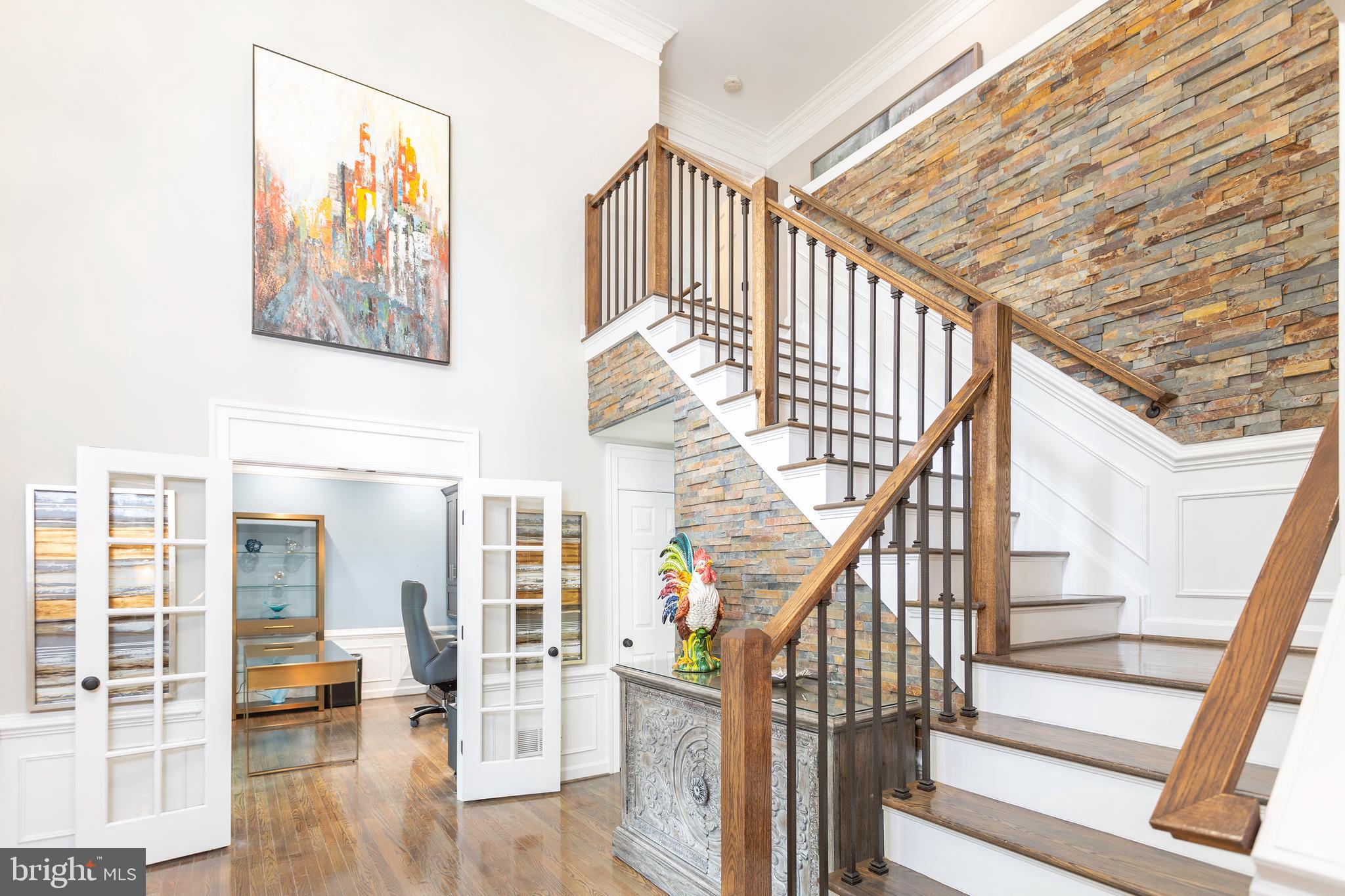 CHAMPION LAKE - Residential