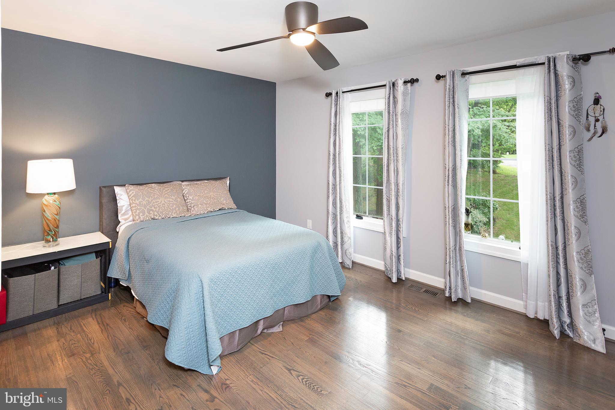 CHAMPION LAKE - Residential