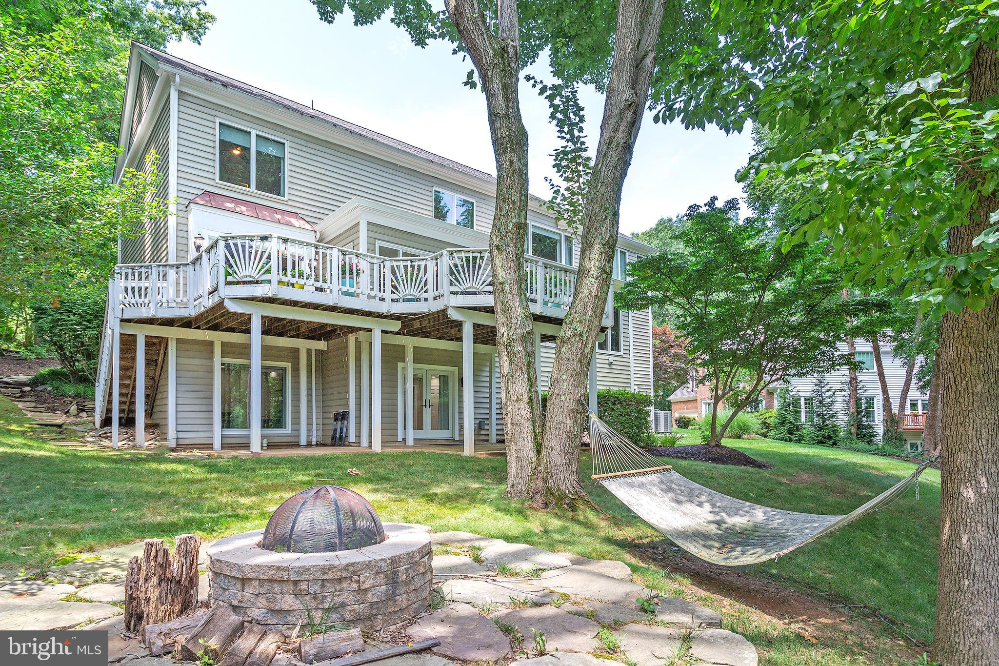 CHAMPION LAKE - Residential