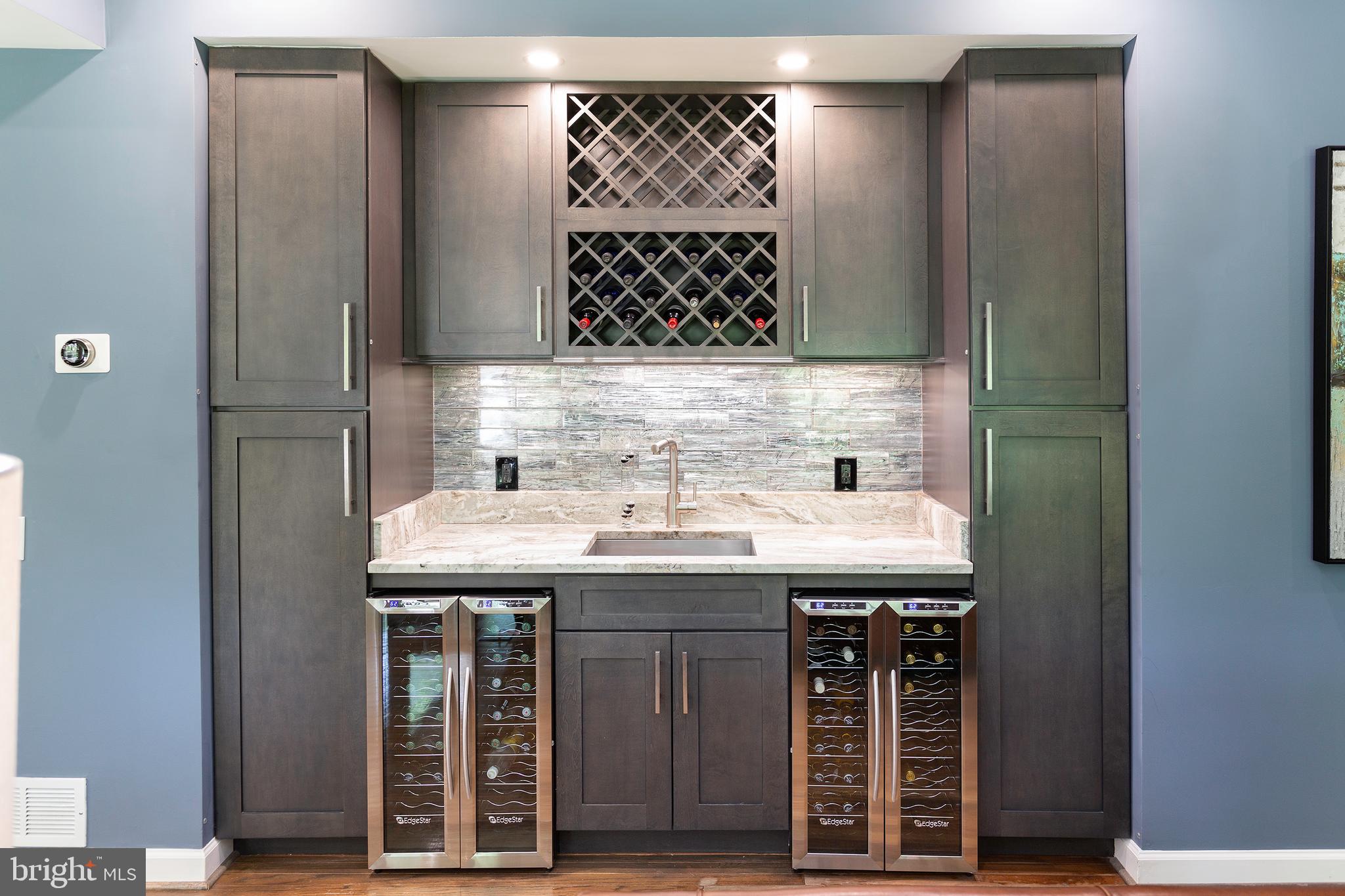 CHAMPION LAKE - Residential