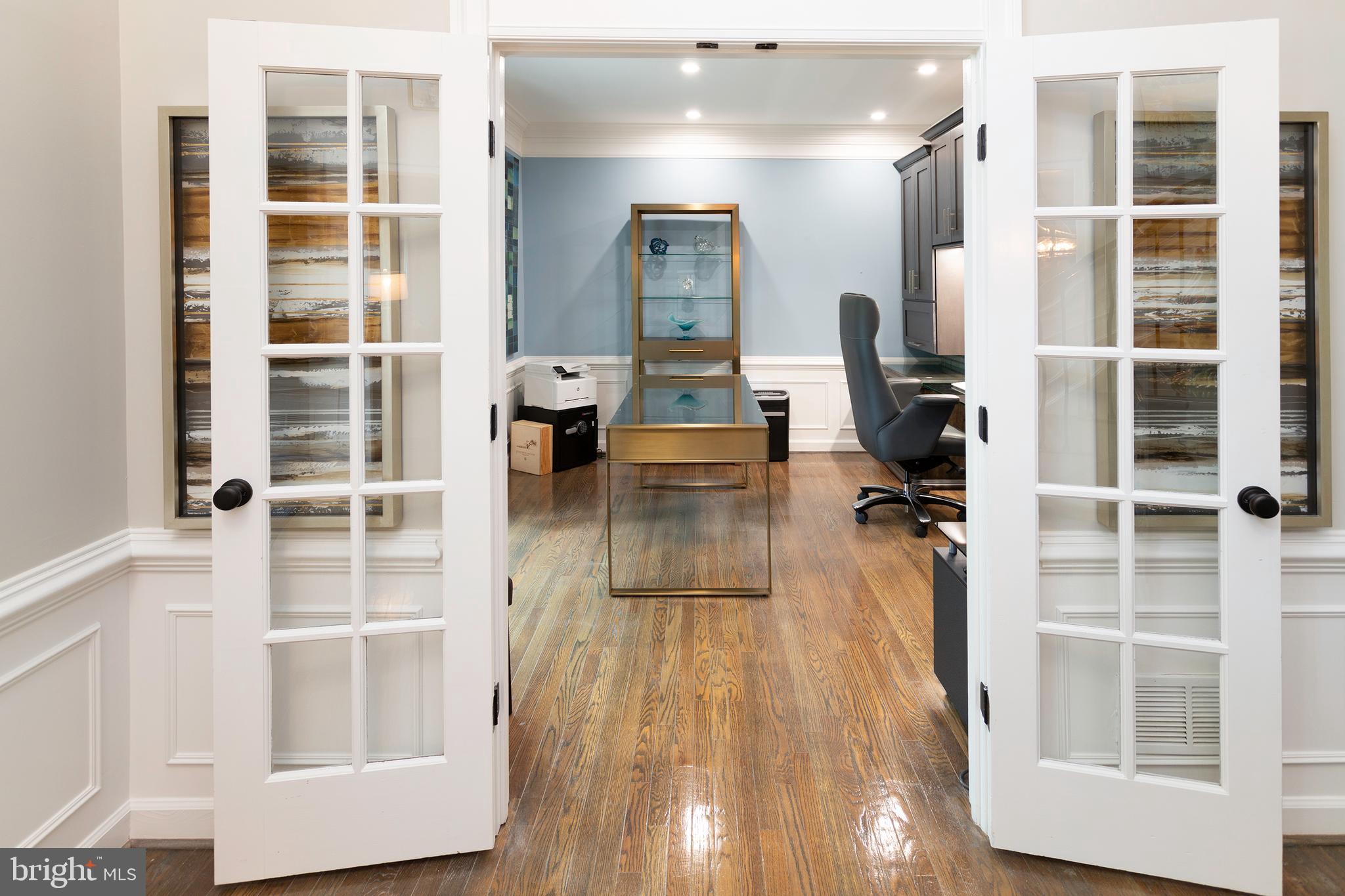 CHAMPION LAKE - Residential