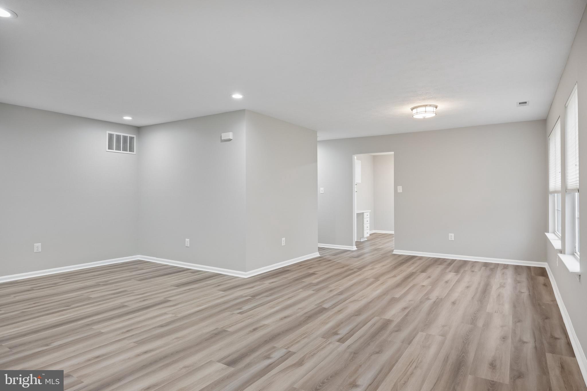 29 PEPPERGRASS DRIVE N