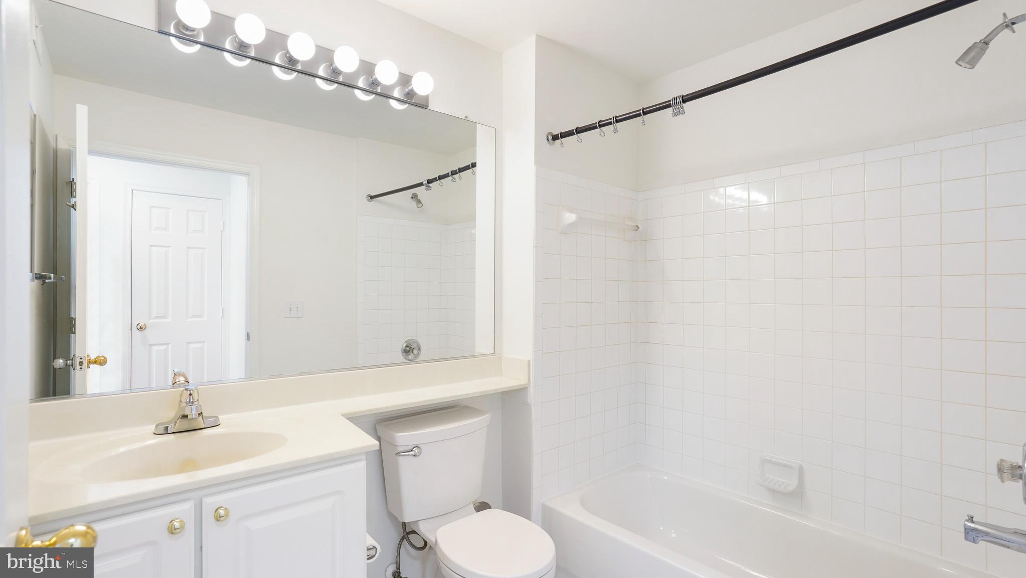 BROOKSTONE - Residential