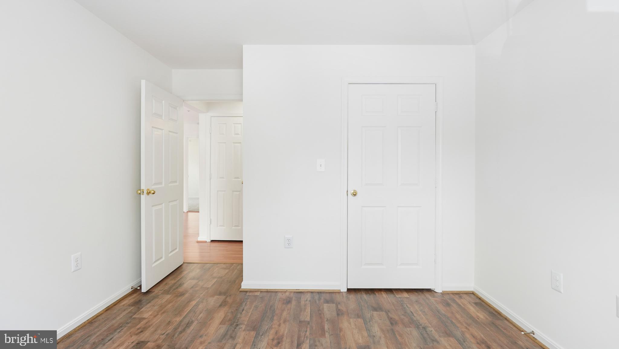 BROOKSTONE - Residential