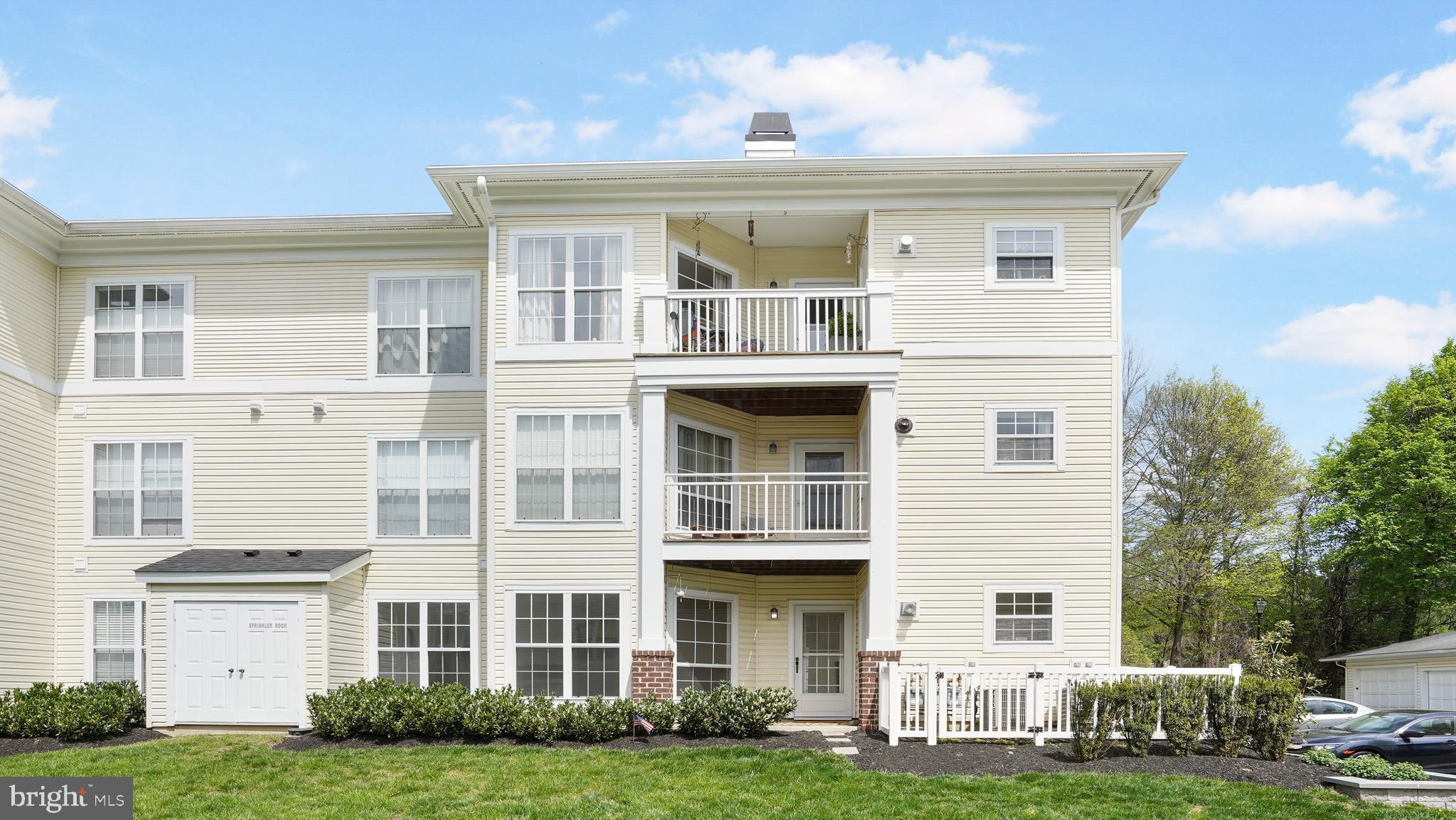 BROOKSTONE - Residential