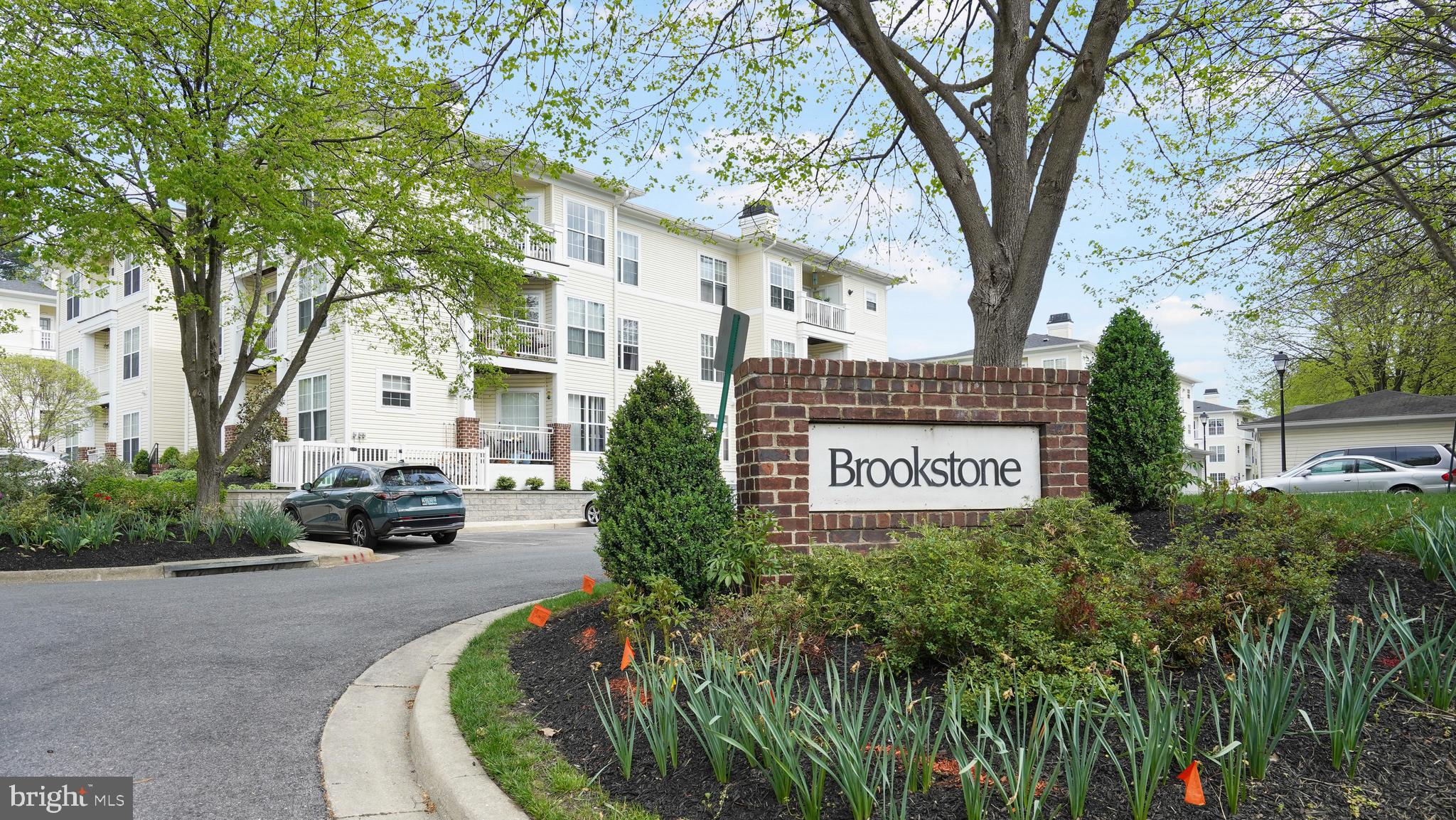 BROOKSTONE - Residential