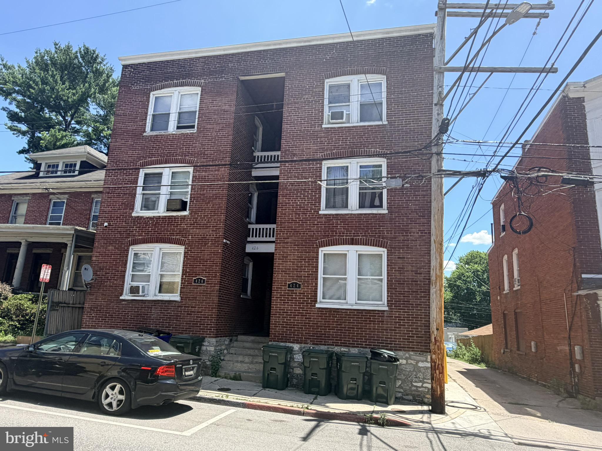 426 N LOCUST STREET