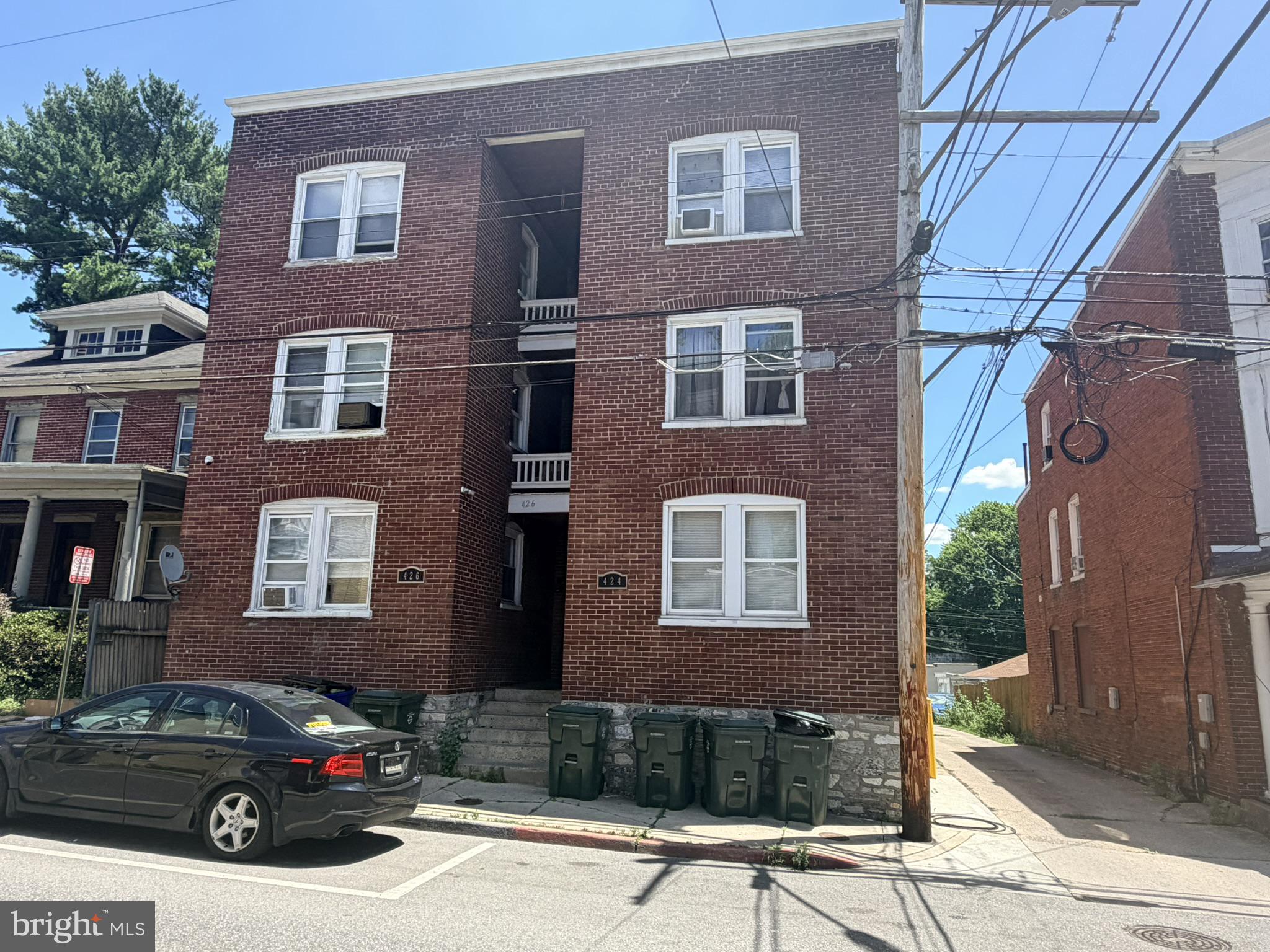 426 N LOCUST STREET