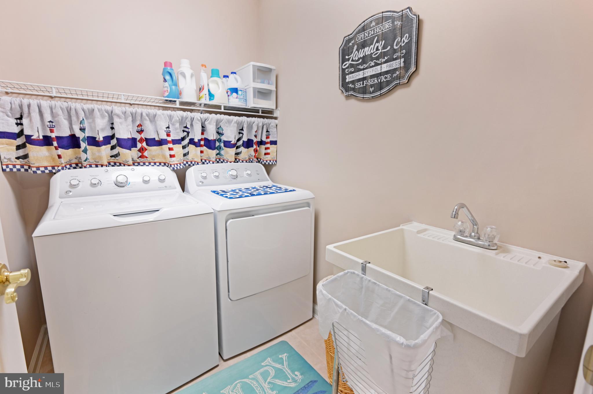 WATERS EDGE - Residential