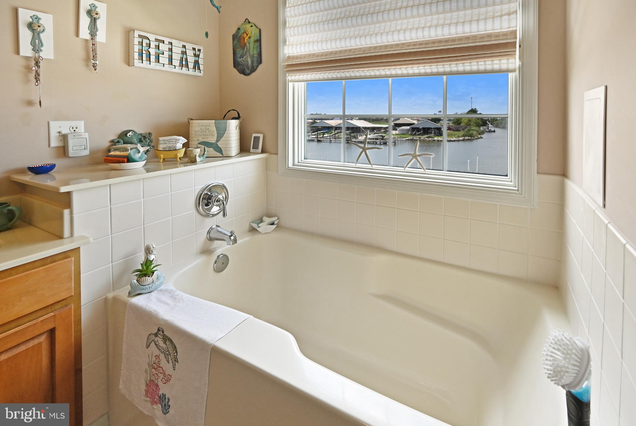 WATERS EDGE - Residential