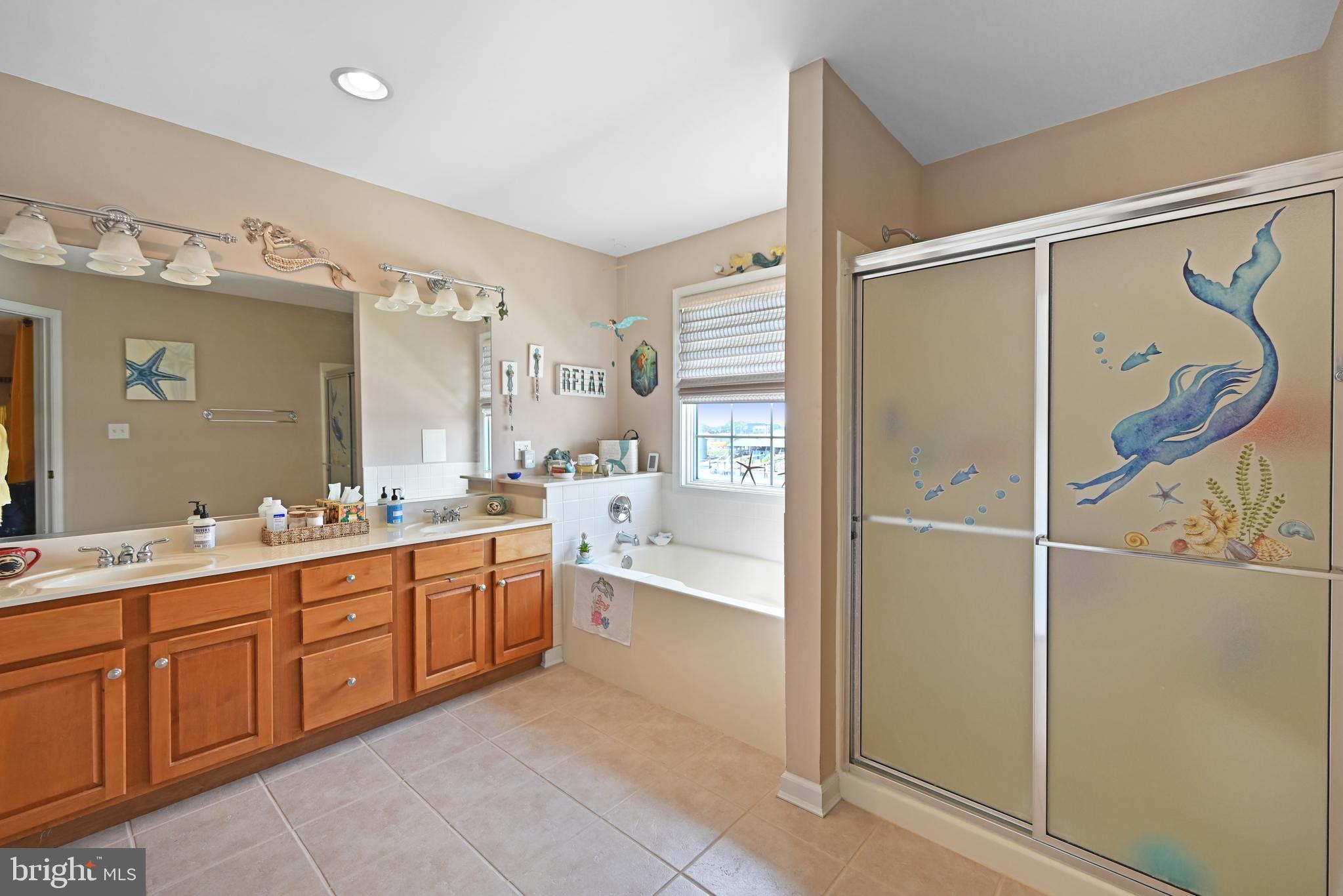 WATERS EDGE - Residential