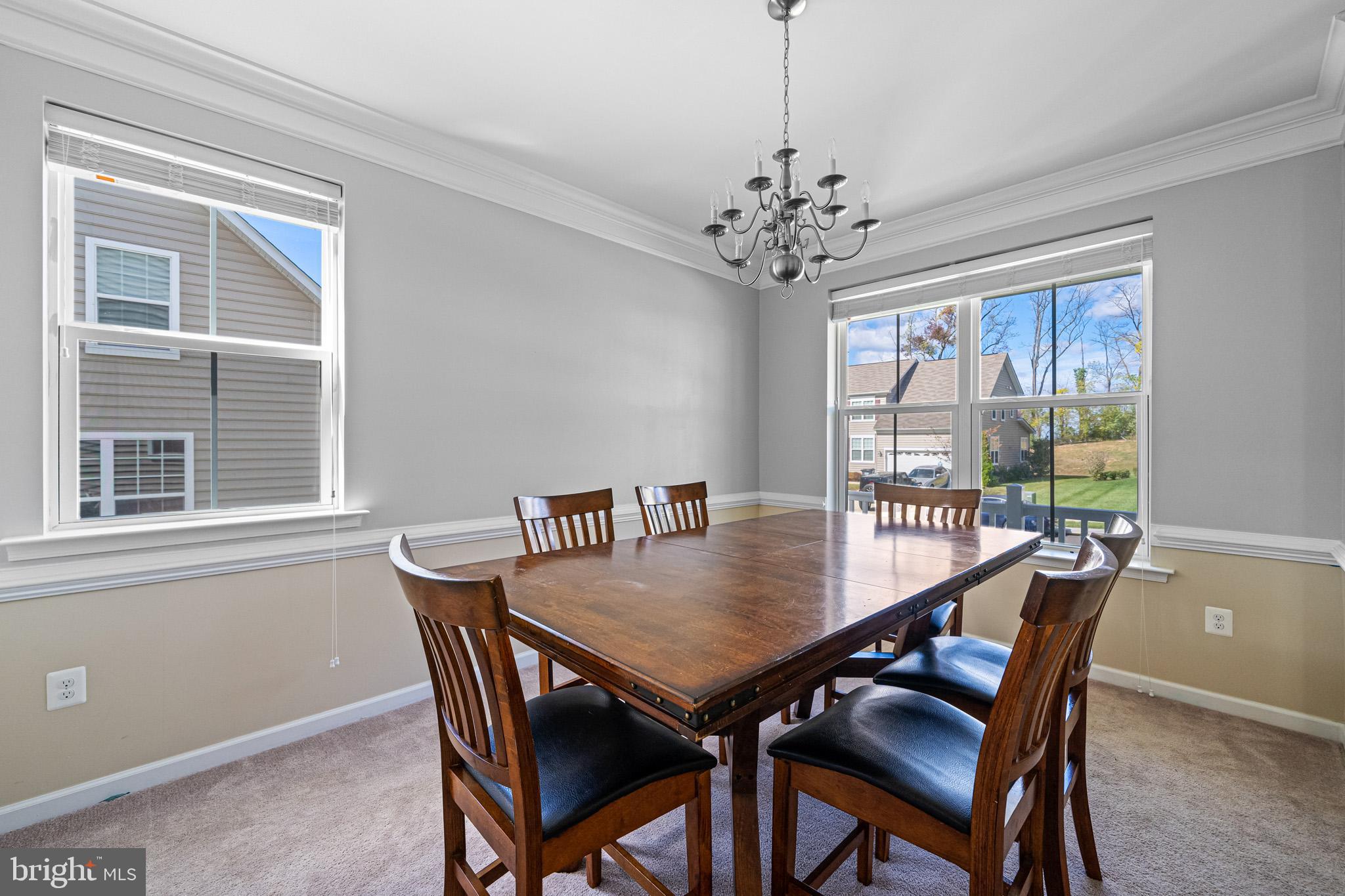 WINDSOR MANOR - Residential