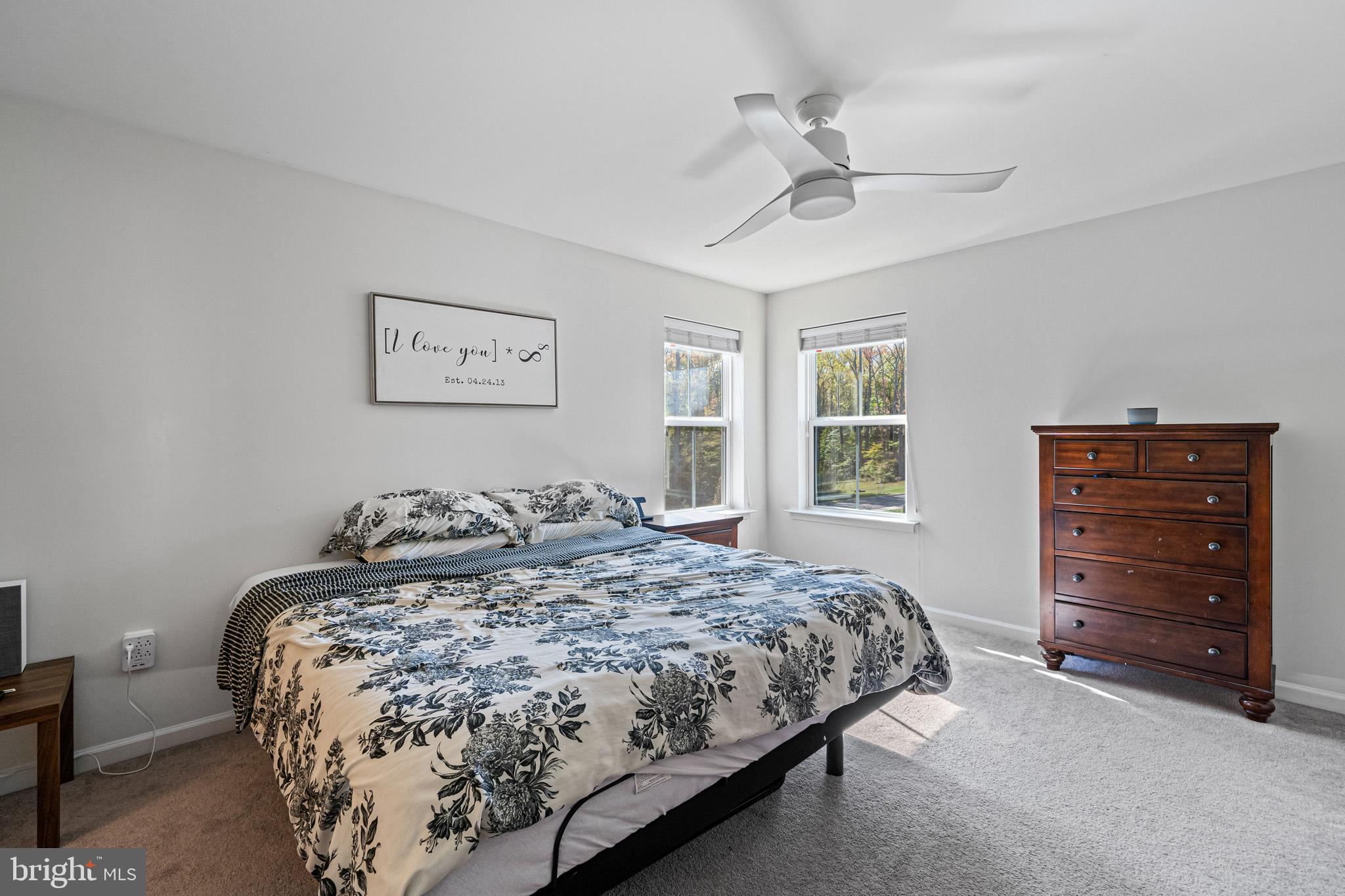 WINDSOR MANOR - Residential