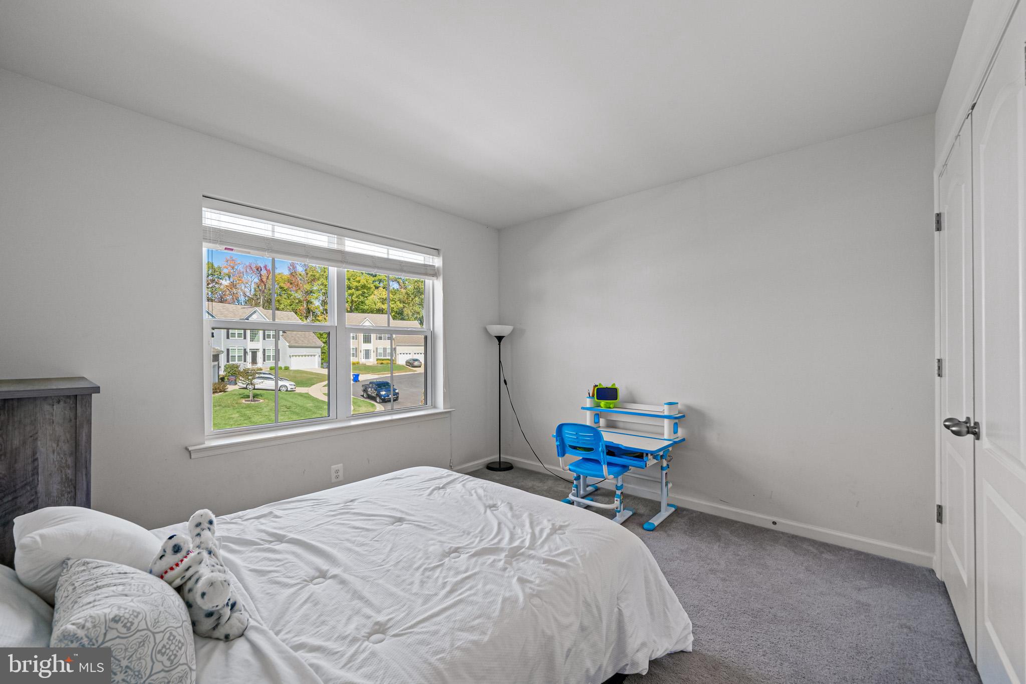 WINDSOR MANOR - Residential