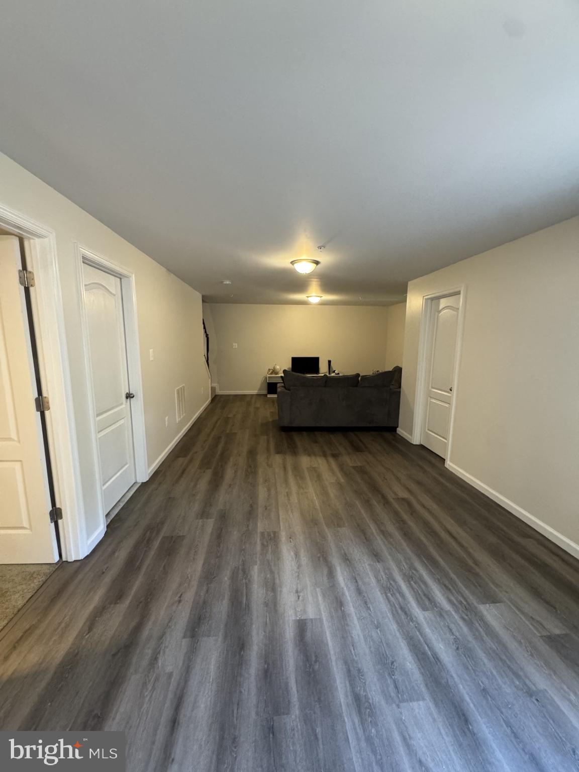 WINDSOR MANOR - Residential