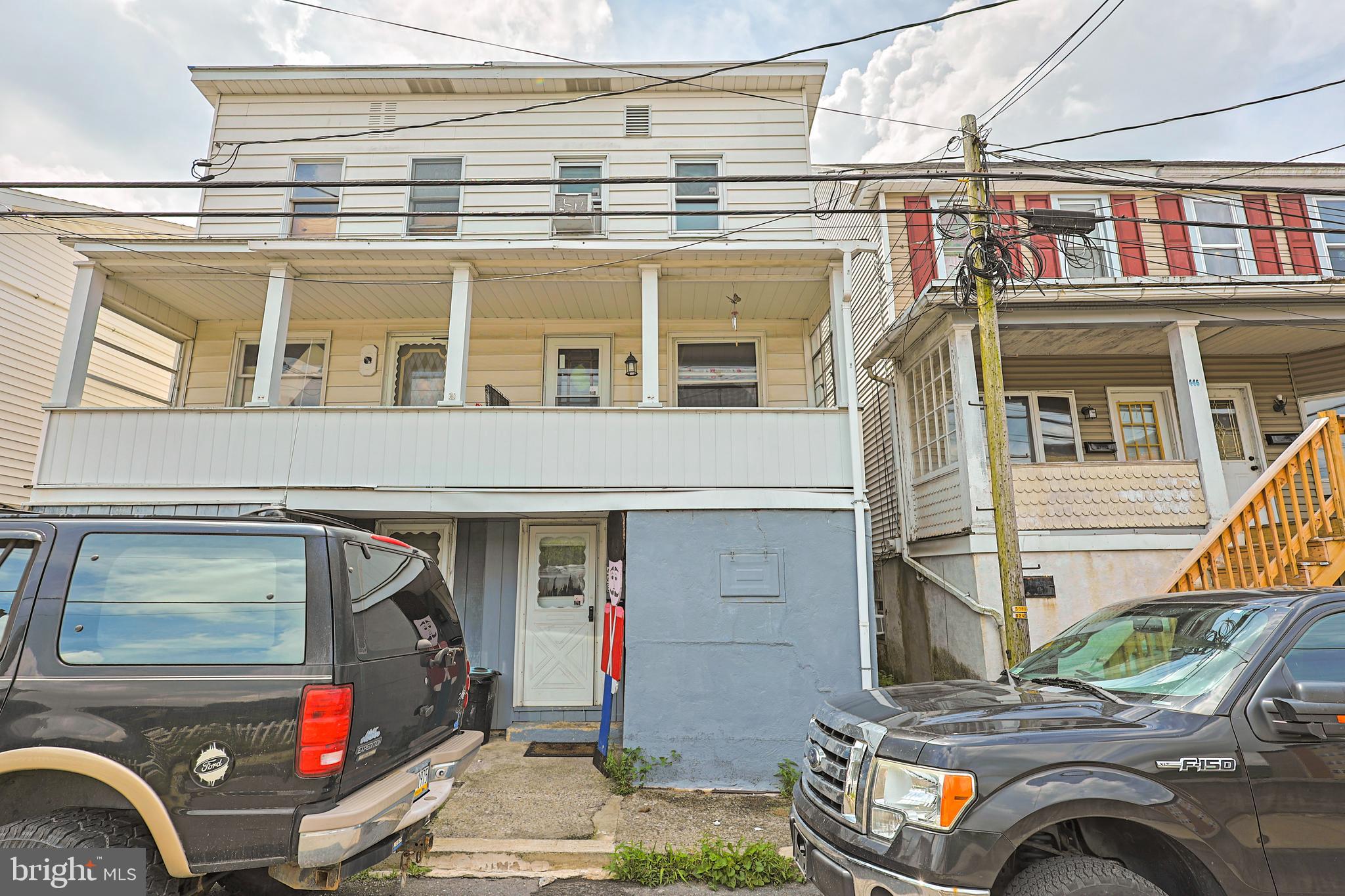 INVESTORS take a look at this 2 bedroom 1 bath townhome located in Lansford. This money maker offers a great investment opportunity! Currently rented for $1,000/month with long-term tenants on a month-to-month lease. This home offers three floors of living space, a rear small yard and front covered porch with a nice view of town! Newly renovated prior to tenants occupying the property. Call today and add this investment to your portfolio!