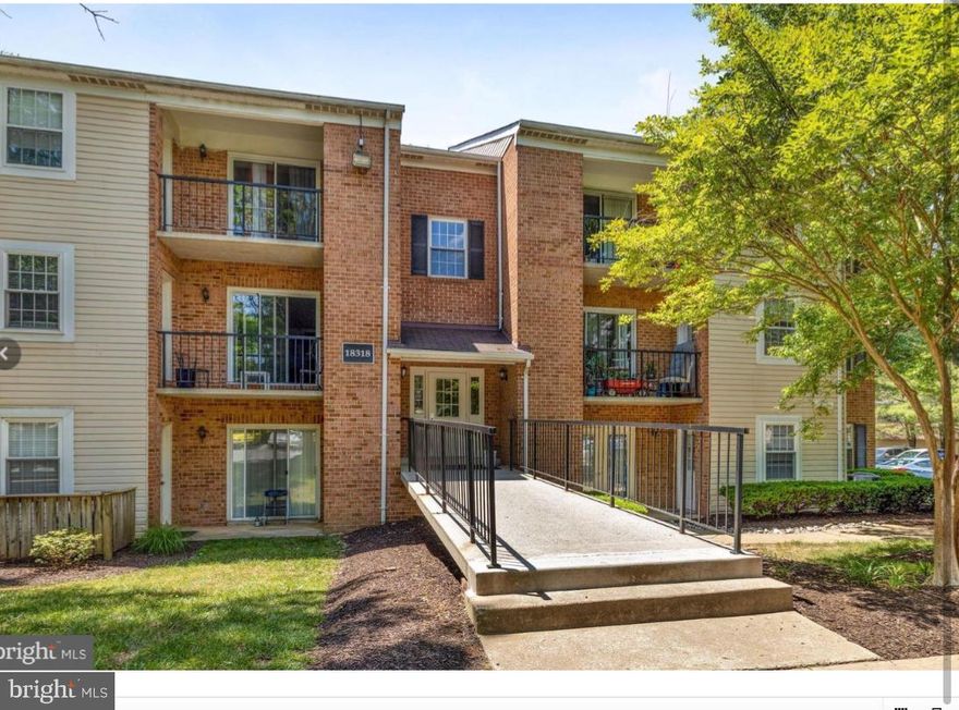 Large 2 Bed/2 Baths condo in highly sought after Flower Hill community, new floors, n new paint, full size washer and dryer in unit, and stainless appliances in kitchen. Community amenities include a pool, tennis courts, basketball court, and handball court, community room and tot lots. Sold AS-IS.