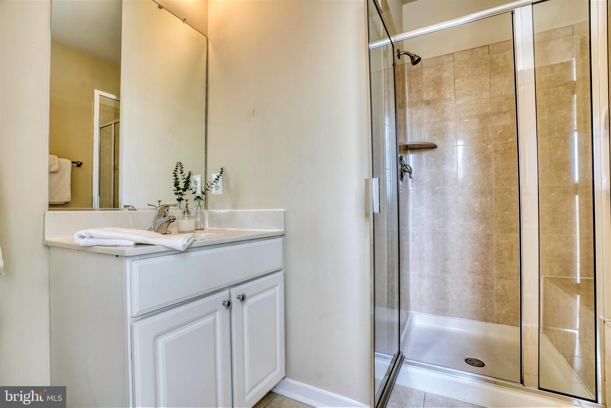 LOMBARD COURT - Residential