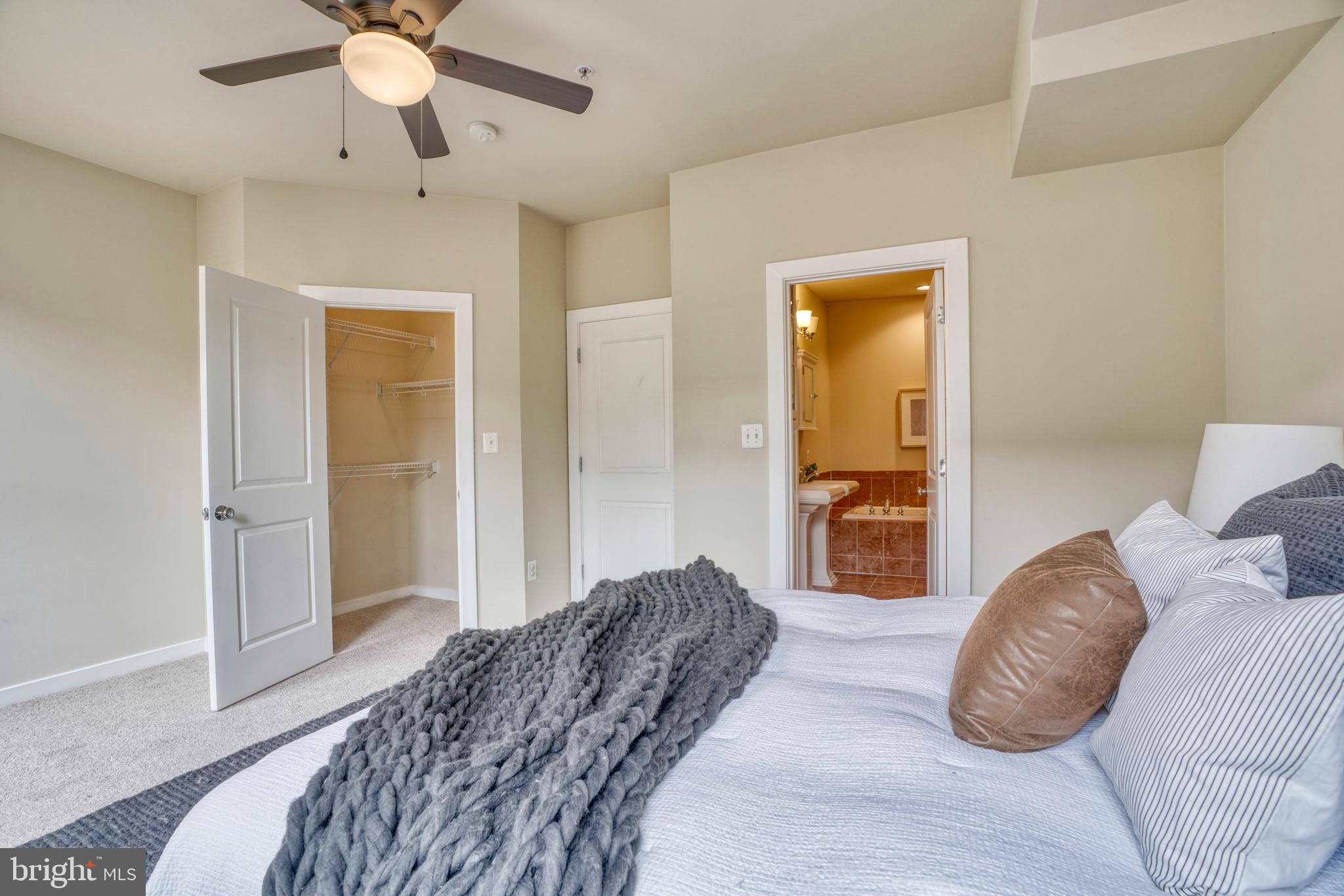 LOMBARD COURT - Residential