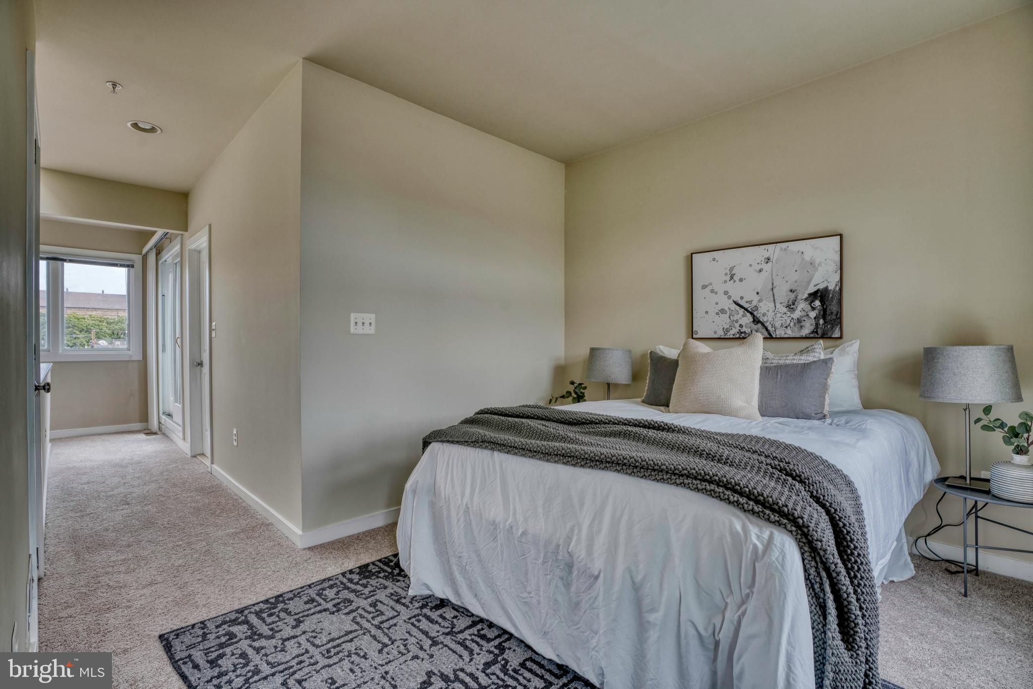 LOMBARD COURT - Residential