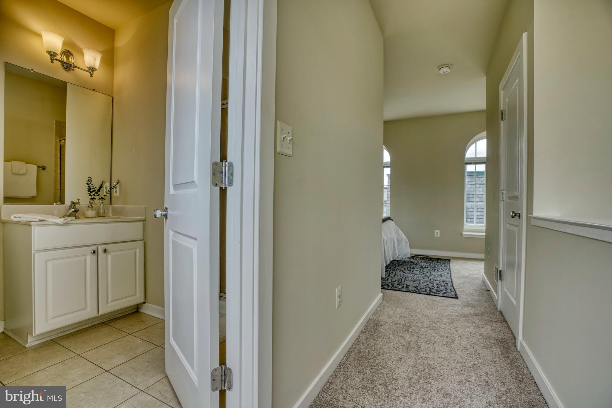 LOMBARD COURT - Residential