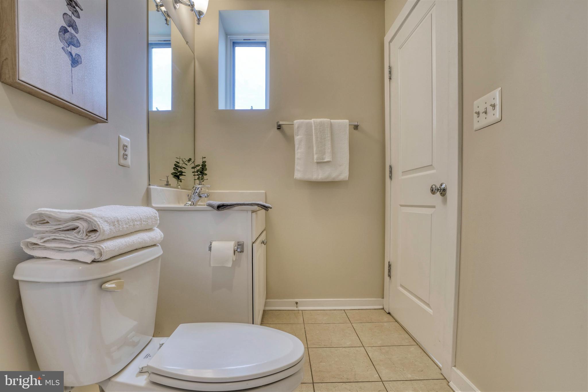 LOMBARD COURT - Residential