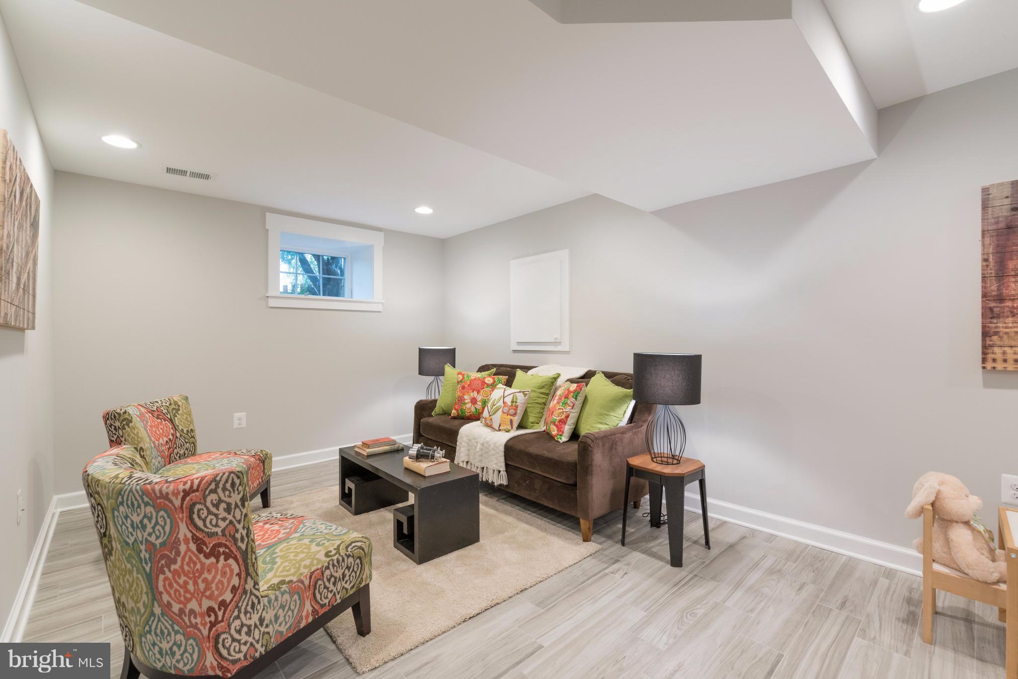 DEL RAY - Residential