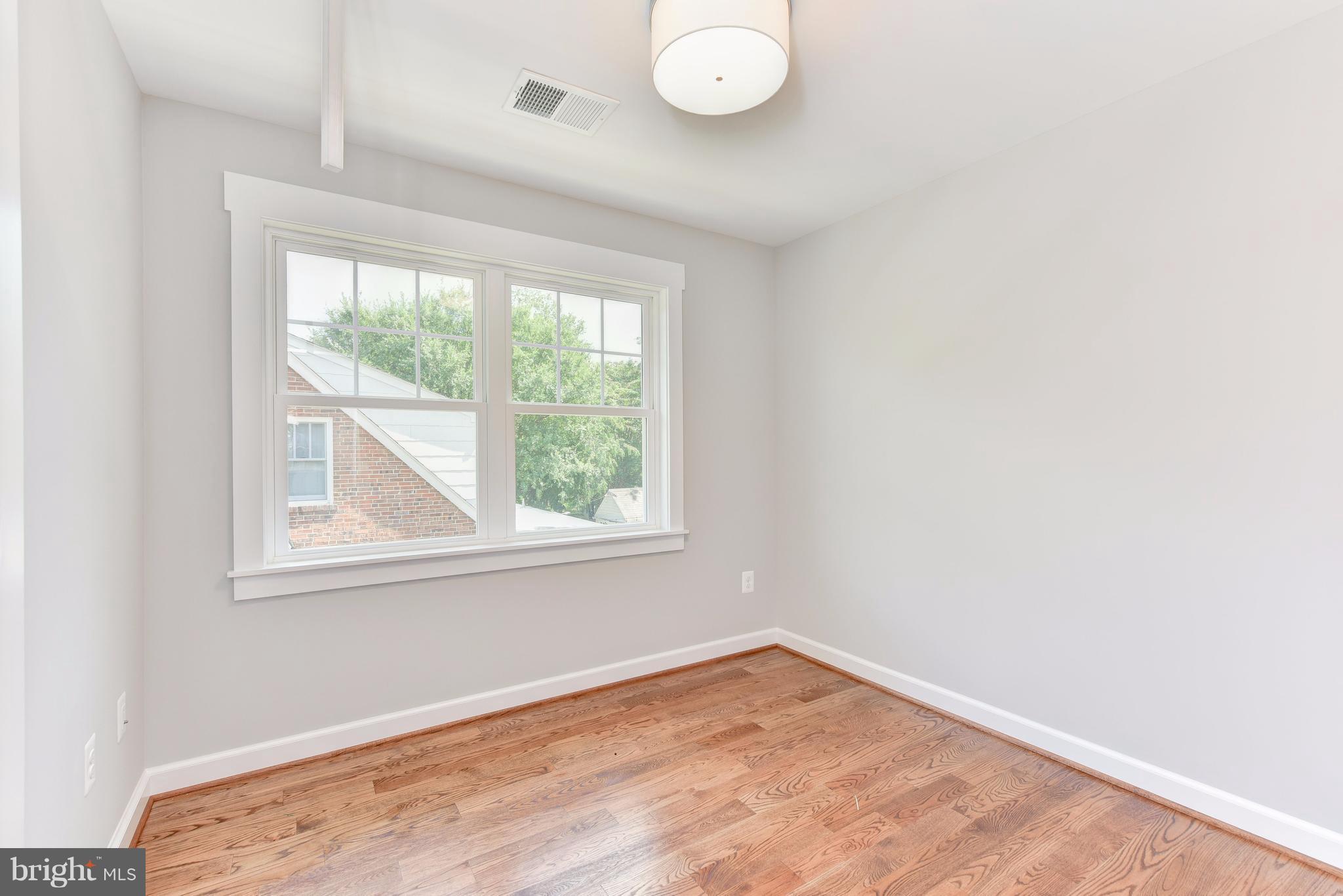 DEL RAY - Residential