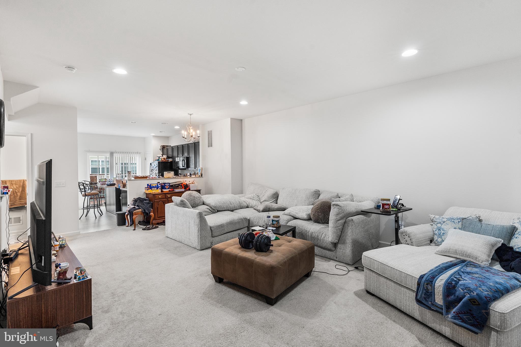 39 TYNDALL TRAIL