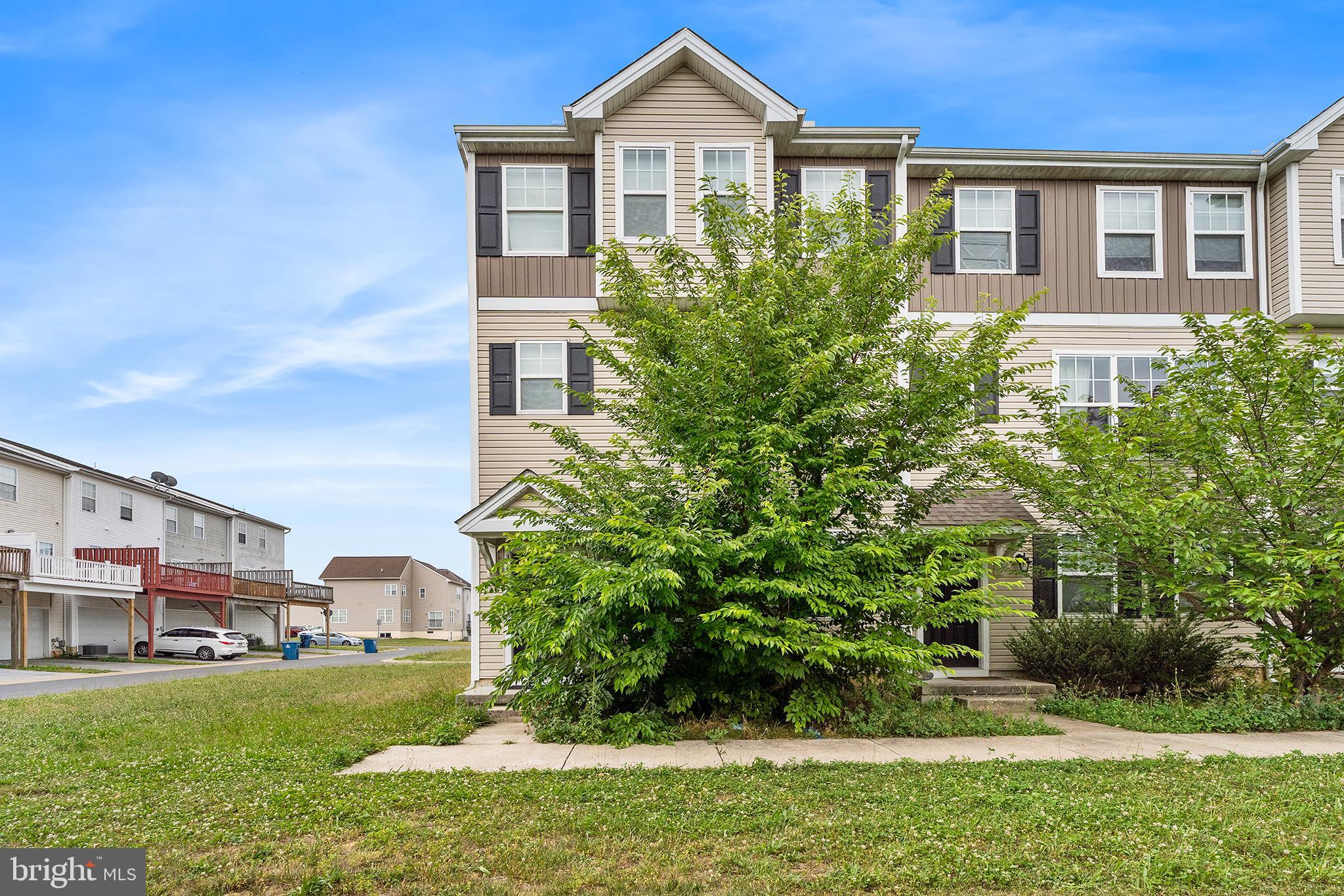 39 TYNDALL TRAIL