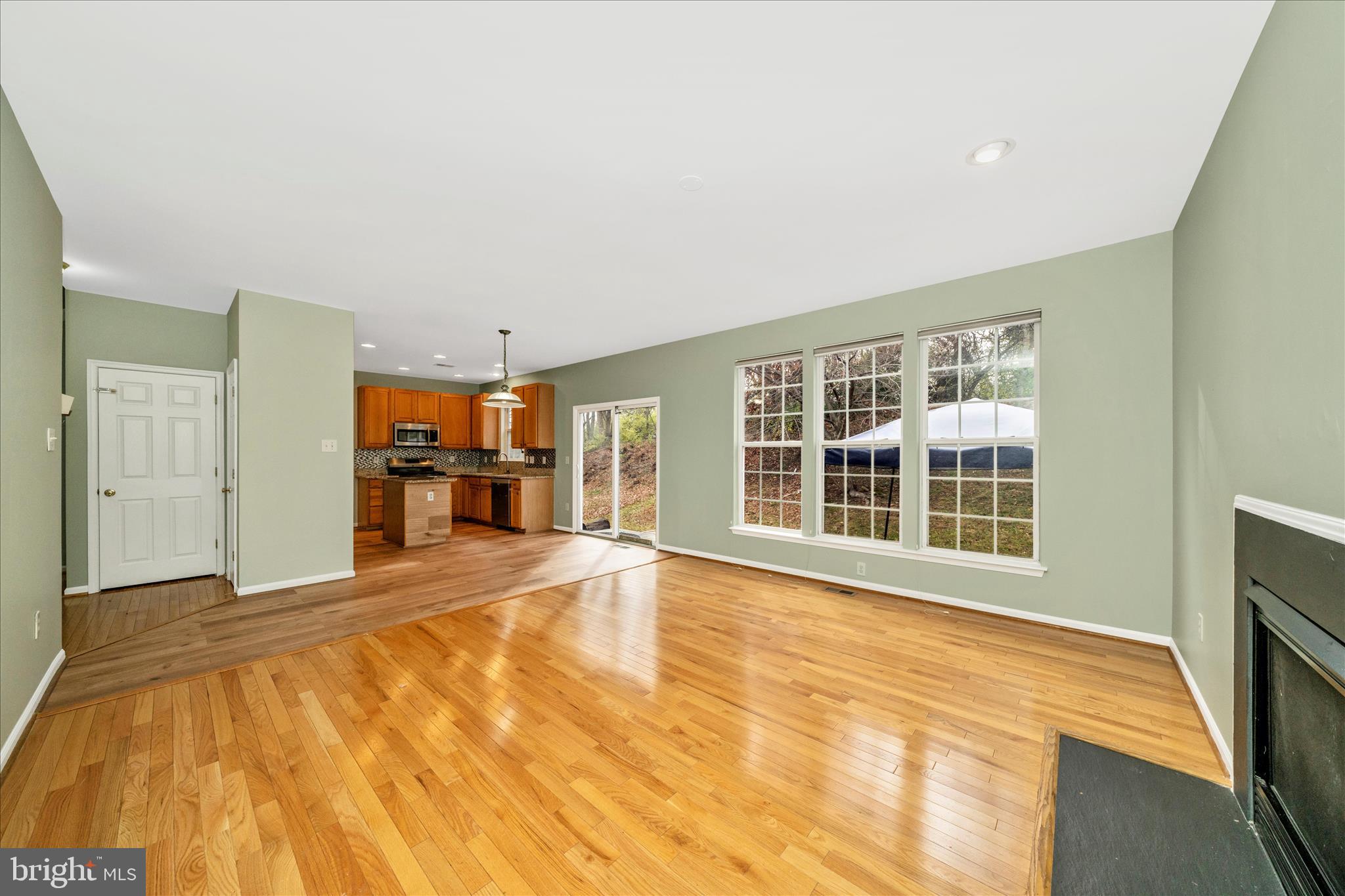 SENECA PARK NORTH - Residential Lease